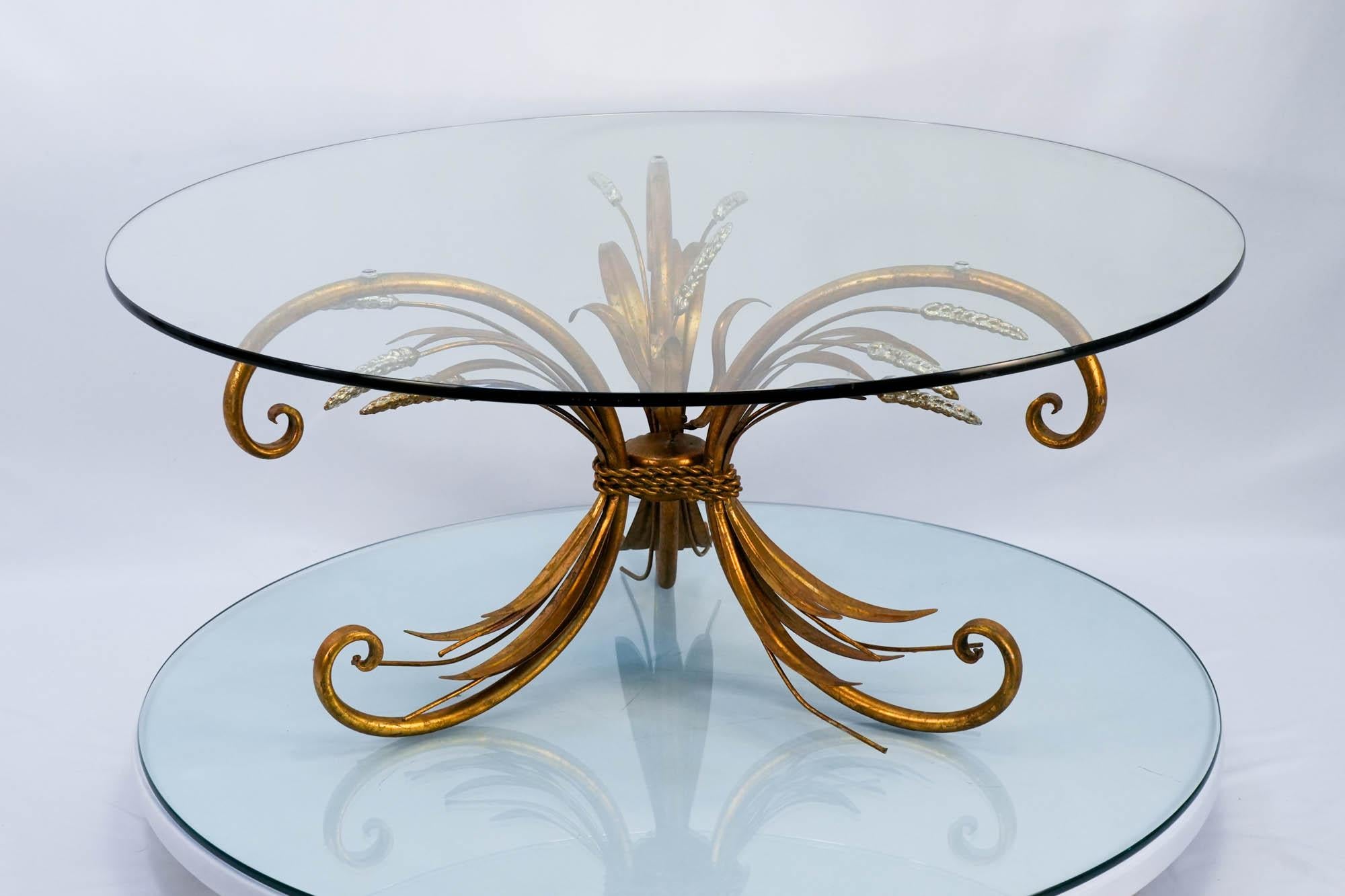 Mid-Century Modern Table basse dorée Coco Chanel Hollywood Regency du milieu du siècle dernier en vente