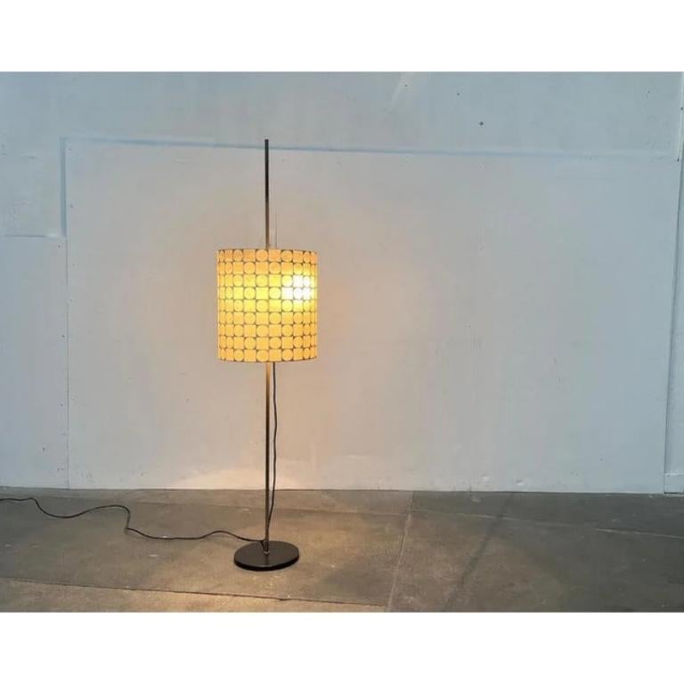 Cocoon Stehlampe aus der Mitte des Jahrhunderts, 1960er Jahre im Zustand „Hervorragend“ im Angebot in Hamburg, DE