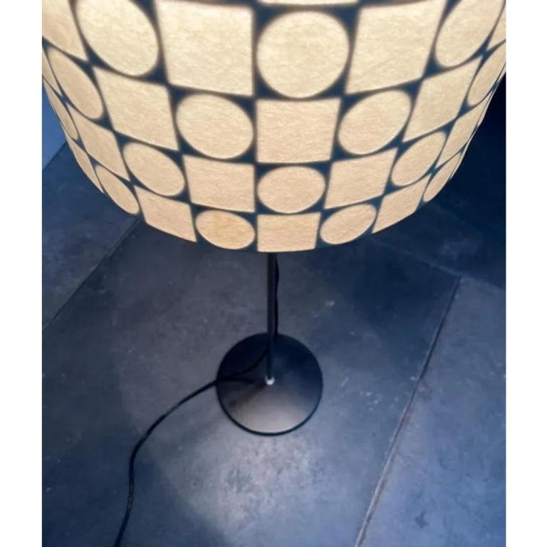 Cocoon Stehlampe aus der Mitte des Jahrhunderts, 1960er Jahre im Angebot 1