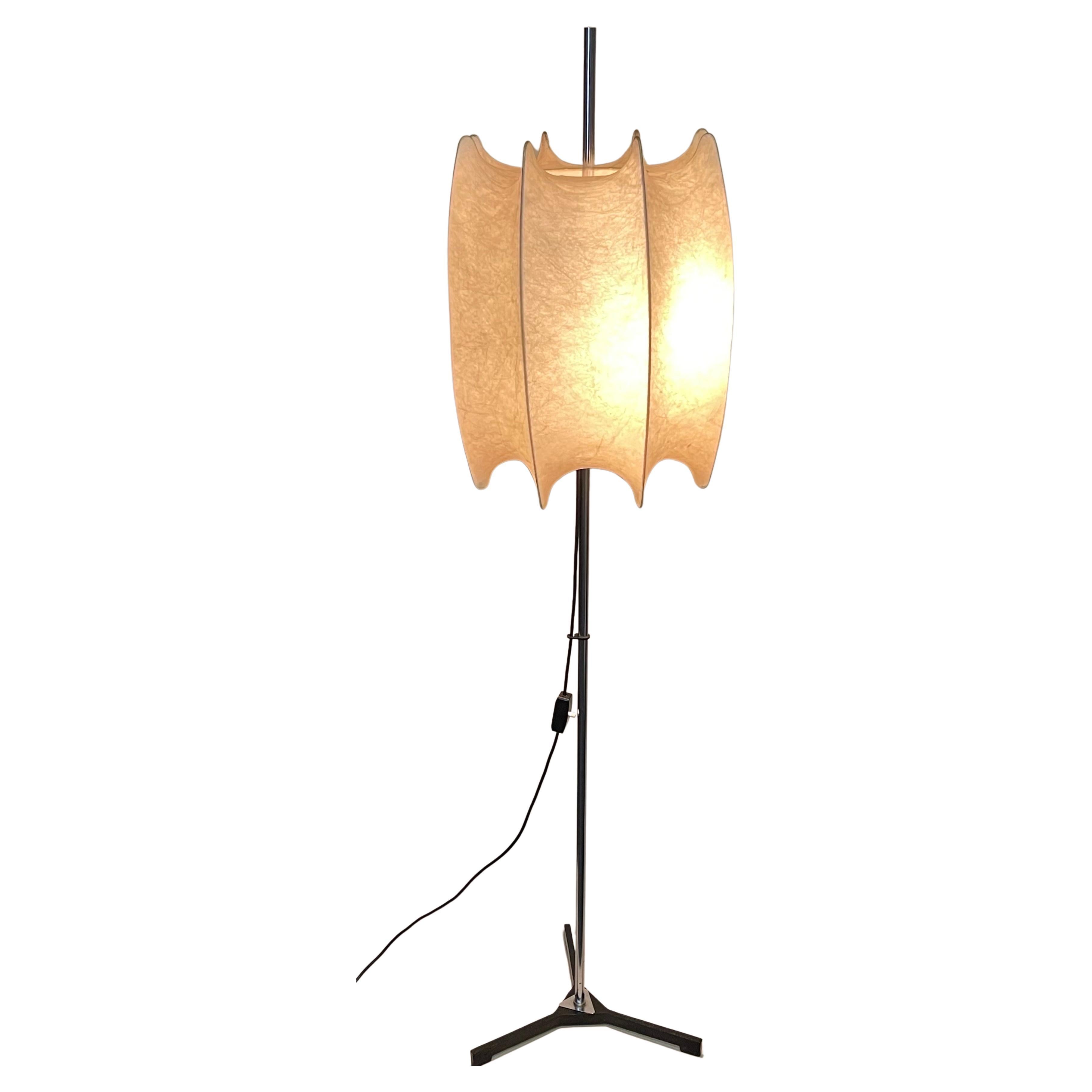 Rare Mid-Century Modern German cocoon floor lamp attr. to Goldkant Leuchten, 1960s.
Socket: two x E27 or E26 (US) for standard screw bulbs.