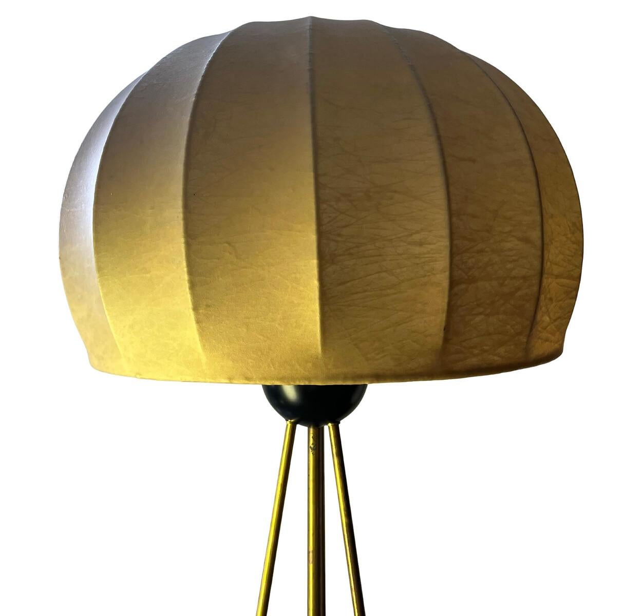 Mid-Century Modern Mid-Century Cocoon Floor Lamp, Italy, 1970s For Sale