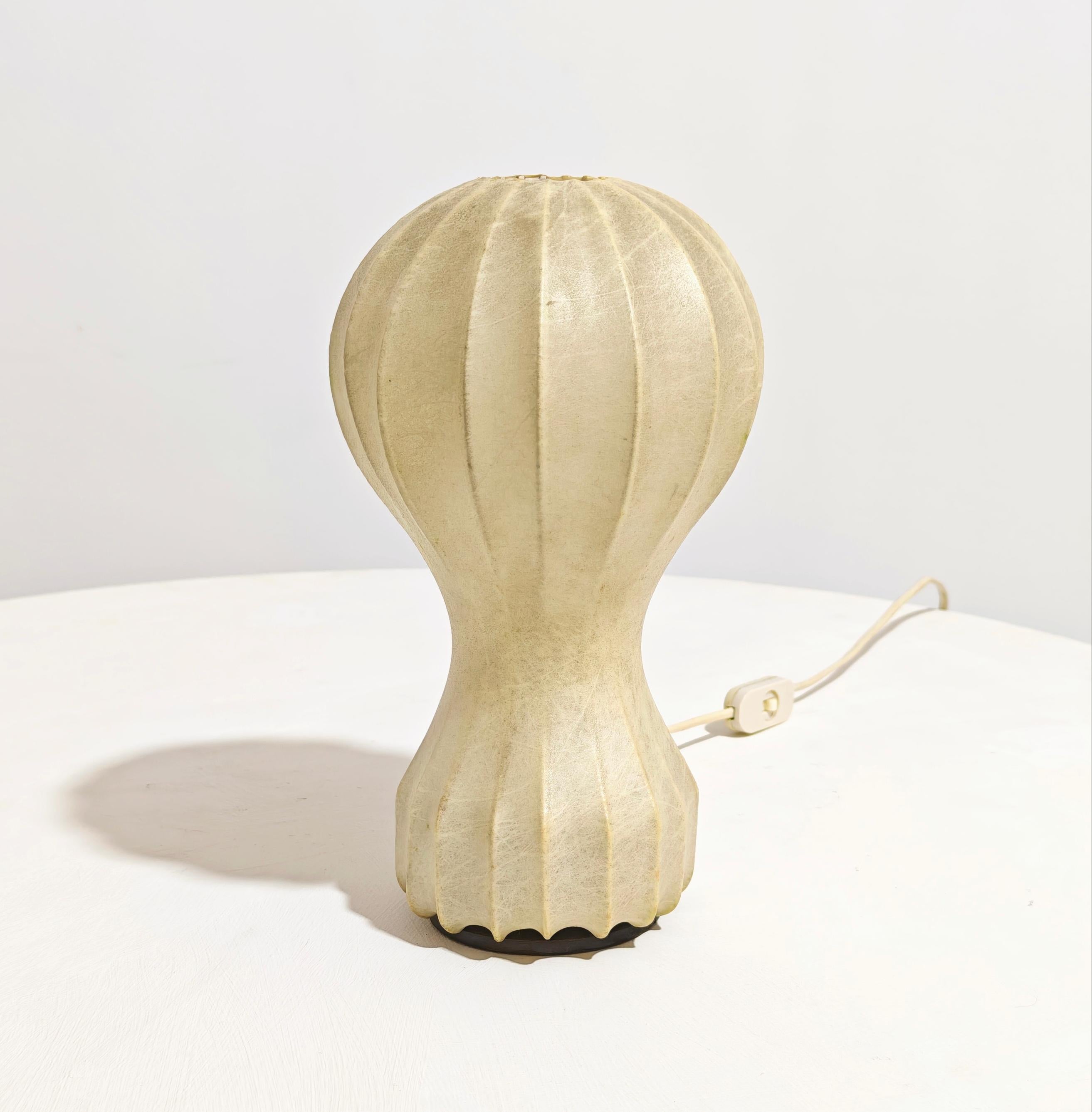Lampe de table 'Gatto' Cocoon du milieu du siècle Achille & Pier Castiglioni Flos Italie 62s en vente 4