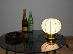 Cocoon Tischlampe mit vergoldetem Sockel von Gebrüder Castiglioni, Italien 1960er Jahre