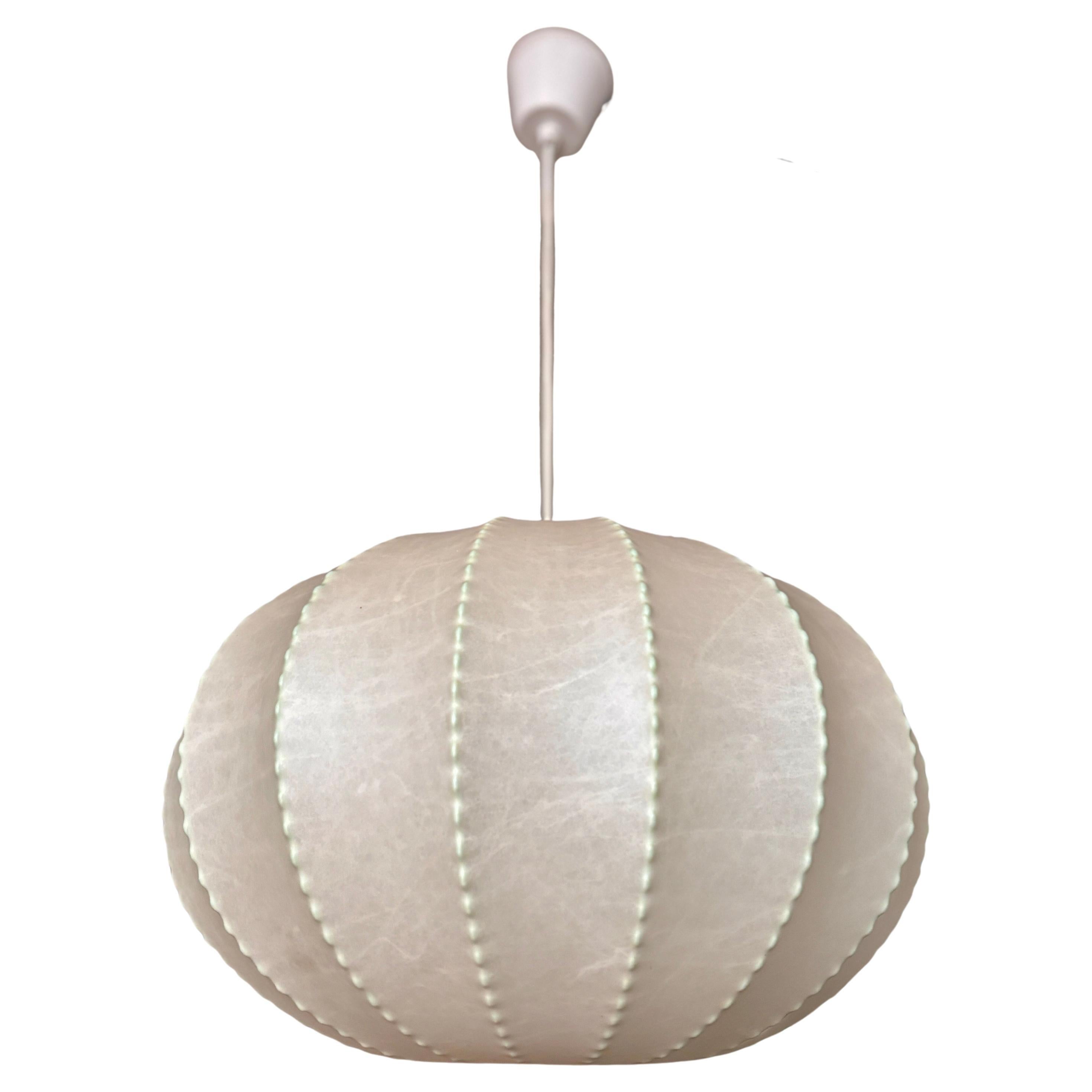 Lampe Cocoon de Goldkant, datant du milieu du siècle dernier en vente