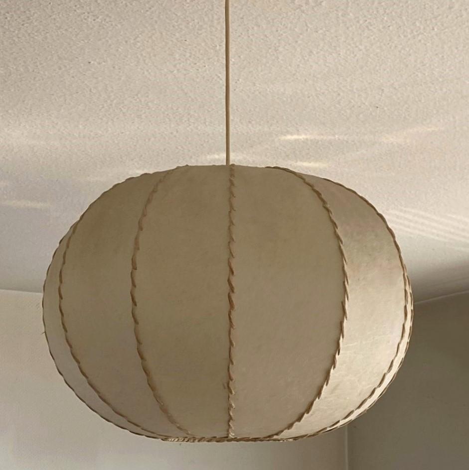 Mid-Century Modern Cocoon pendant lamp in the style of Achille Castiglioni, designed and manufactured during the 1960s in Germany by Friedel Wauer for Goldkant Leuchten. With a single bulb holder for a large sized E27 screw base bulb, provinding a