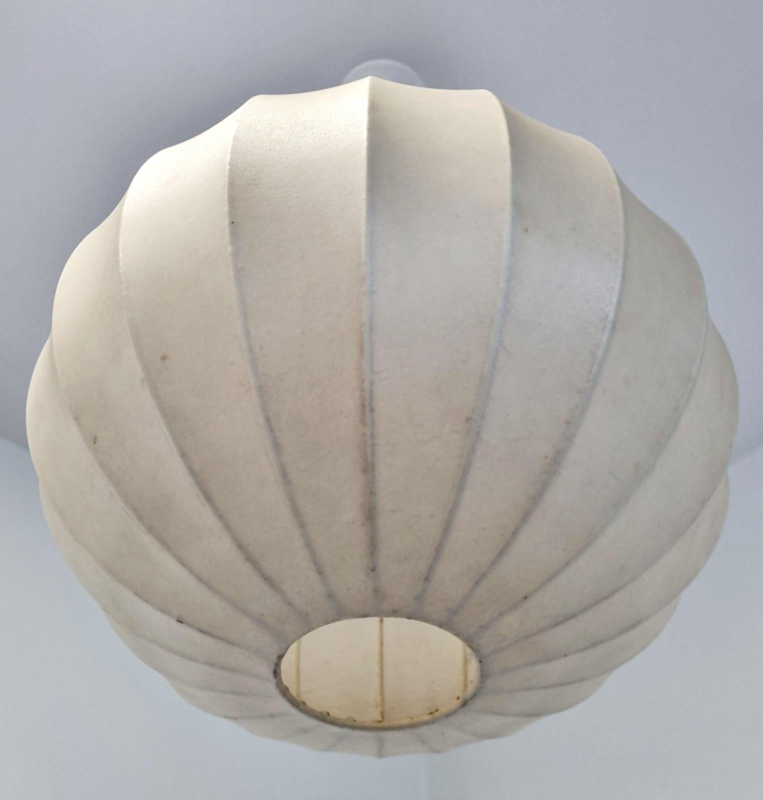 Cocoon-Pendelleuchte aus der Mitte des Jahrhunderts von Achille Castiglioni für Flos, Italien, 1960er Jahre (Italienisch) im Angebot
