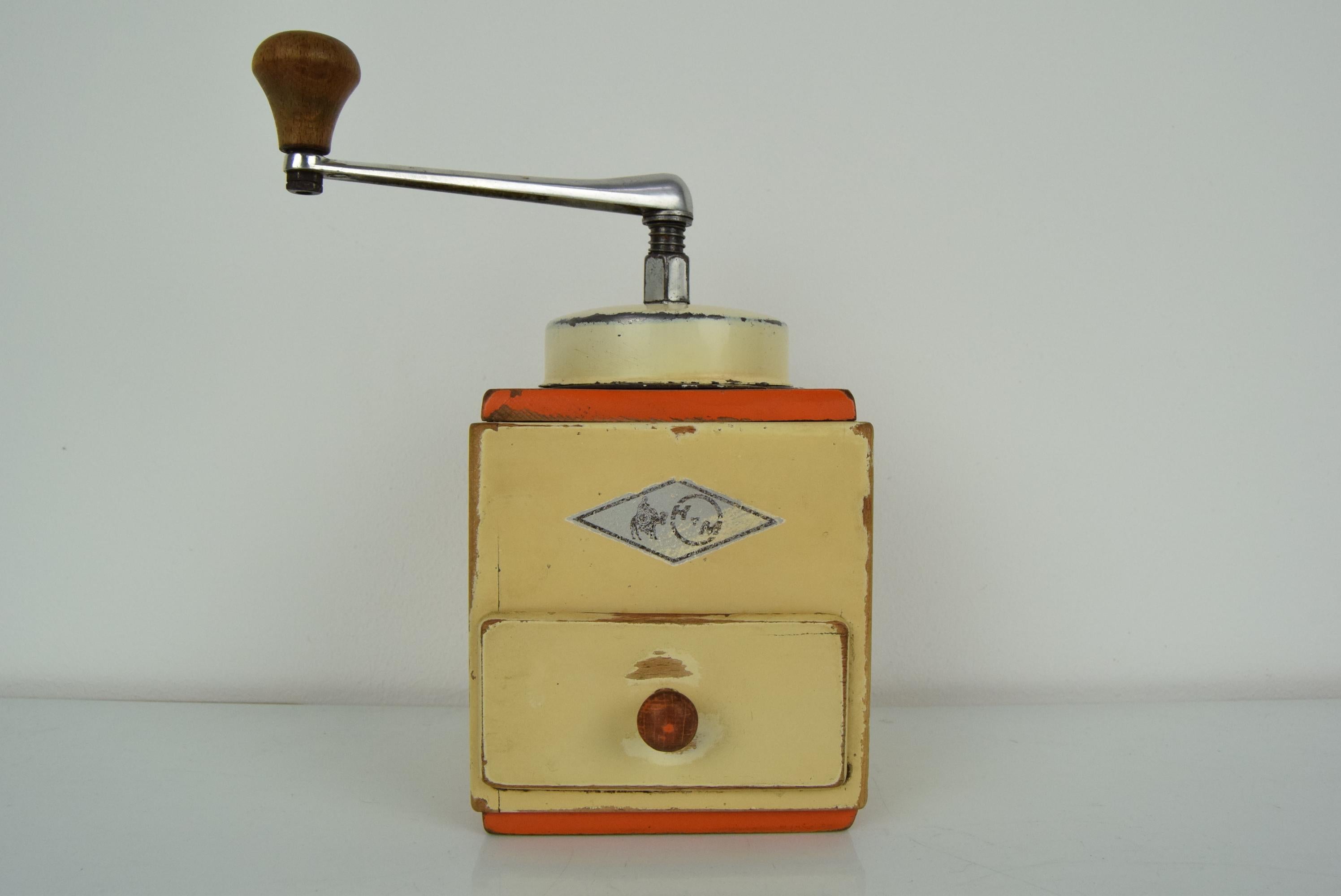 Mid-Century Coffee Grinder, 1950's For Sale 4