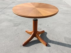 Mid Century Couchtisch oder Frühstückstisch aus Kirschholz von Ilse, höhenverstellbar