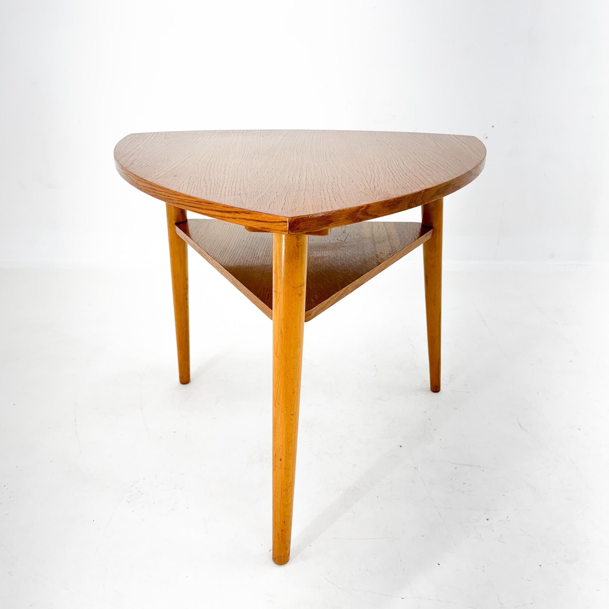 Mid-Century Coffee or Side Table, Czechoslovakia For Sale 2