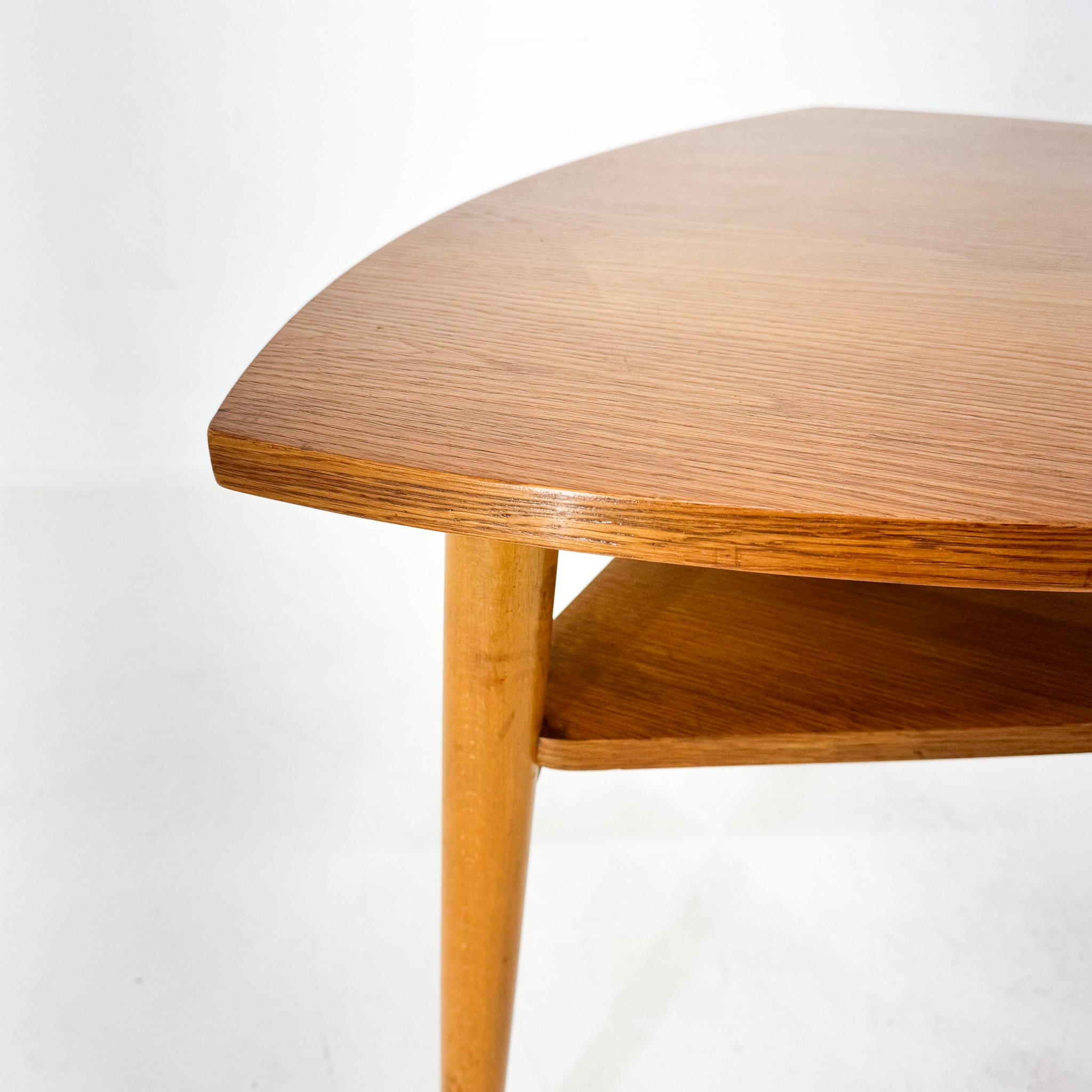 Mid-Century Coffee or Side Table, Czechoslovakia For Sale 3
