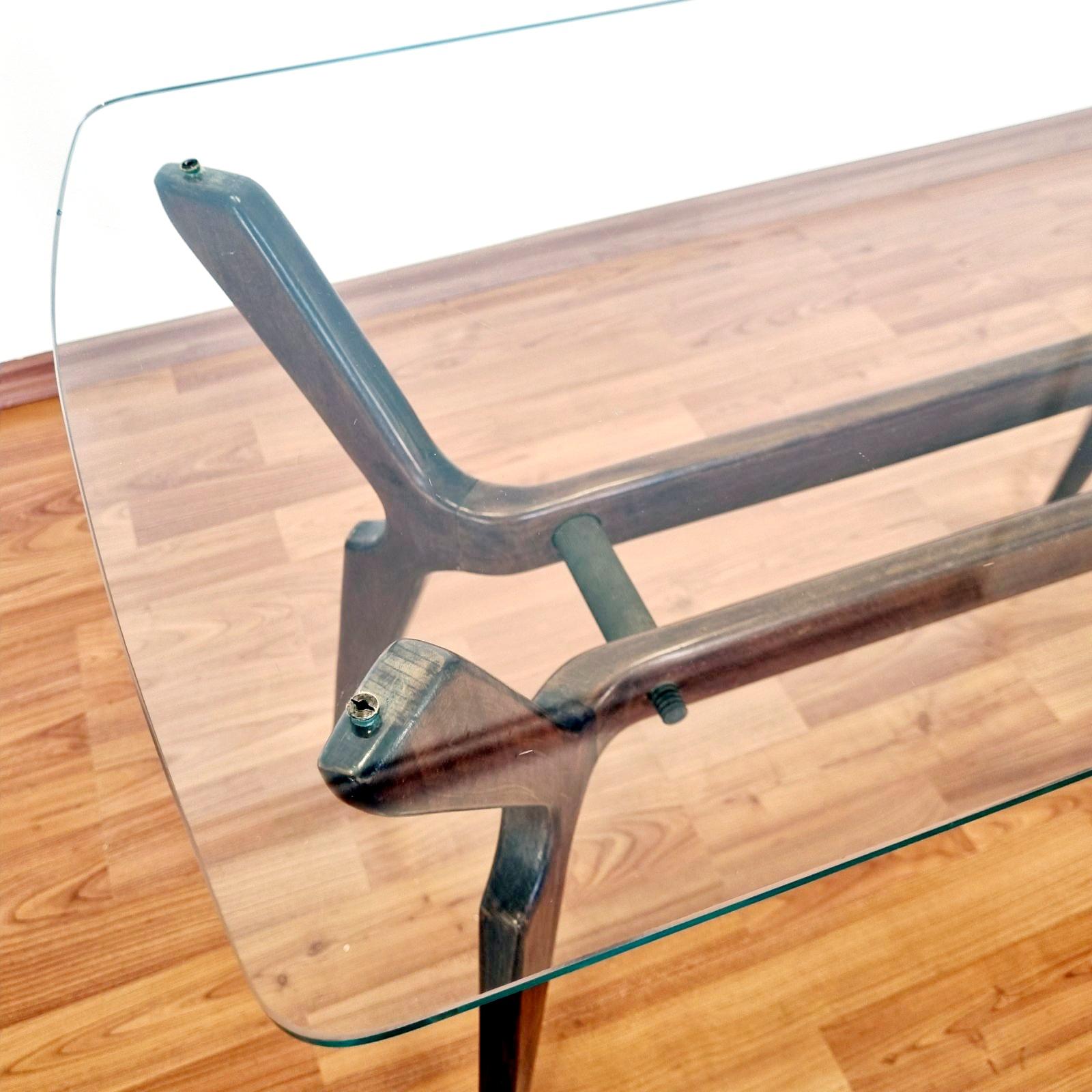 Mid Century Coffee or Side Table, Design by Ico Parisi for Cassina, Italy 60s For Sale 3