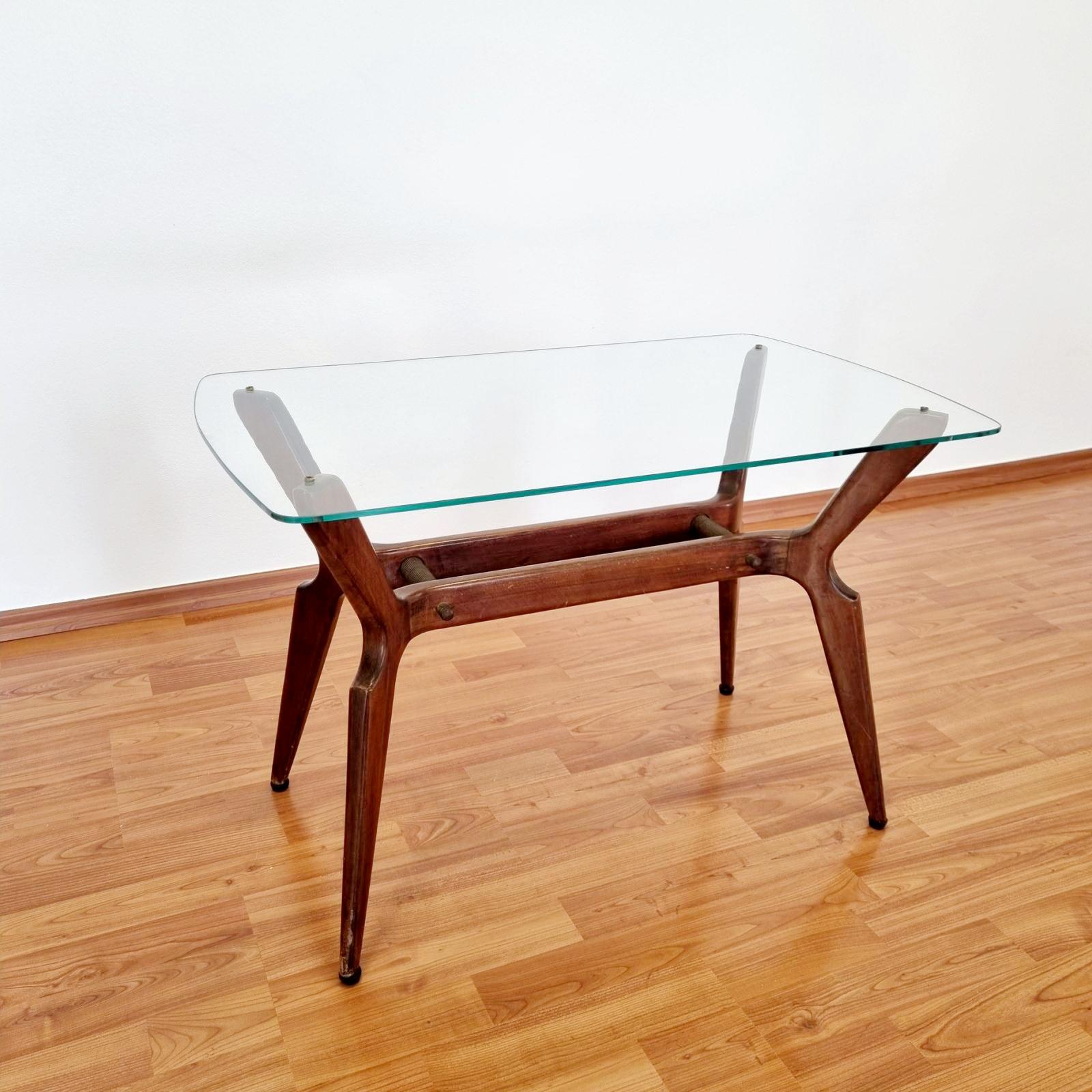 Mid-20th Century Mid Century Coffee or Side Table, Design by Ico Parisi for Cassina, Italy 60s For Sale