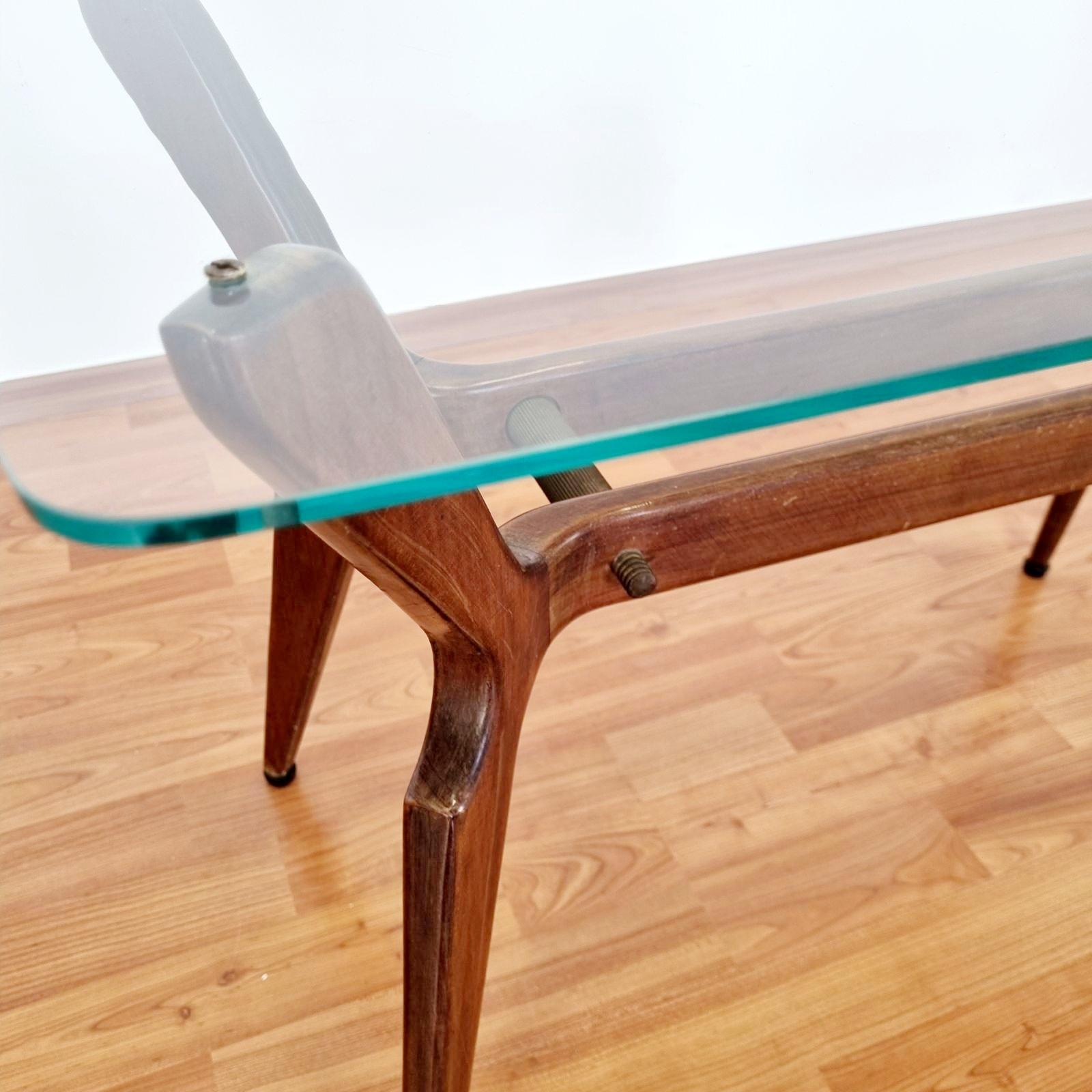 Mid Century Coffee or Side Table, Design by Ico Parisi for Cassina, Italy 60s For Sale 1