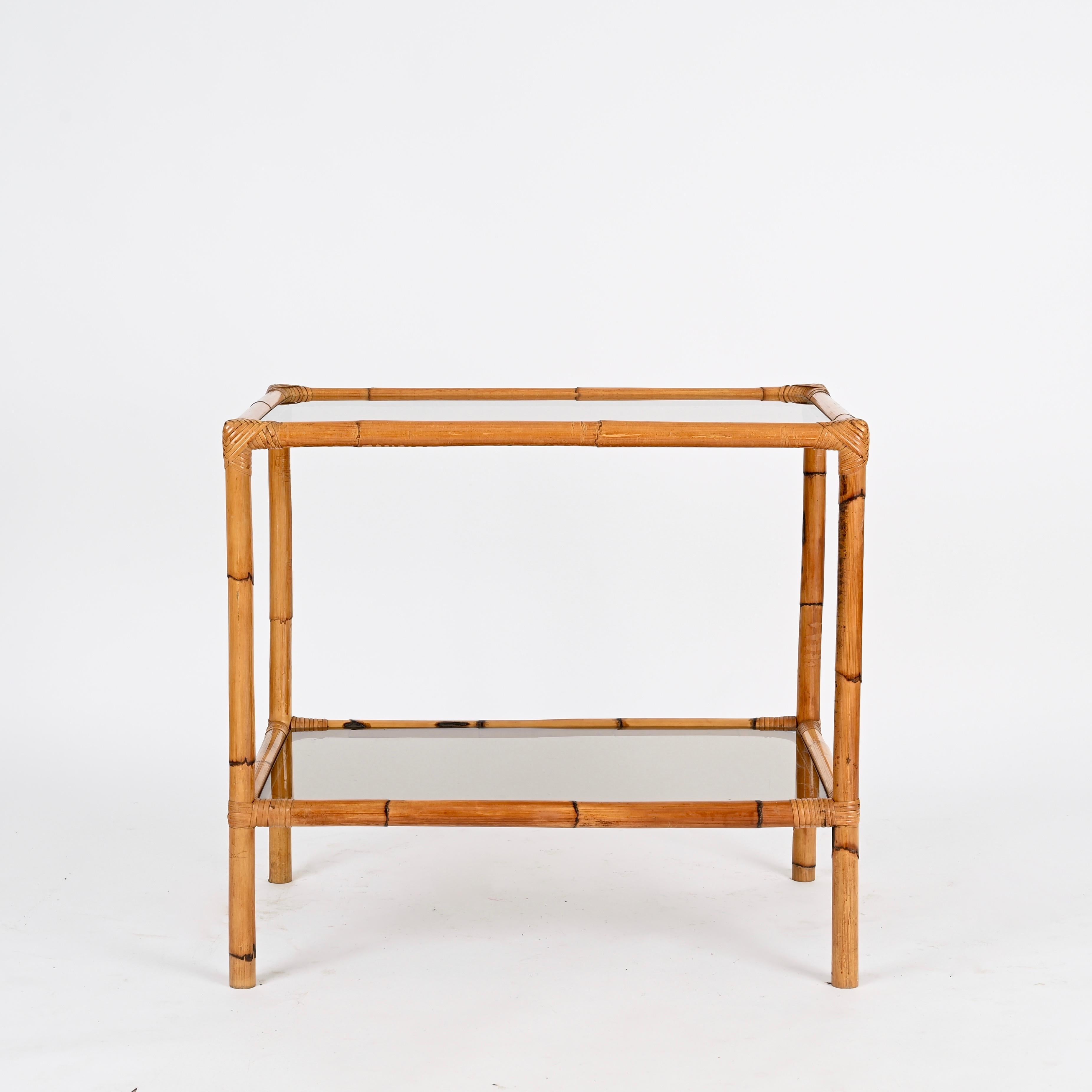Mid-Century Coffee or Side Table in Bamboo, Rattan and Smoked Glass, Italy 1960s in vendita 2