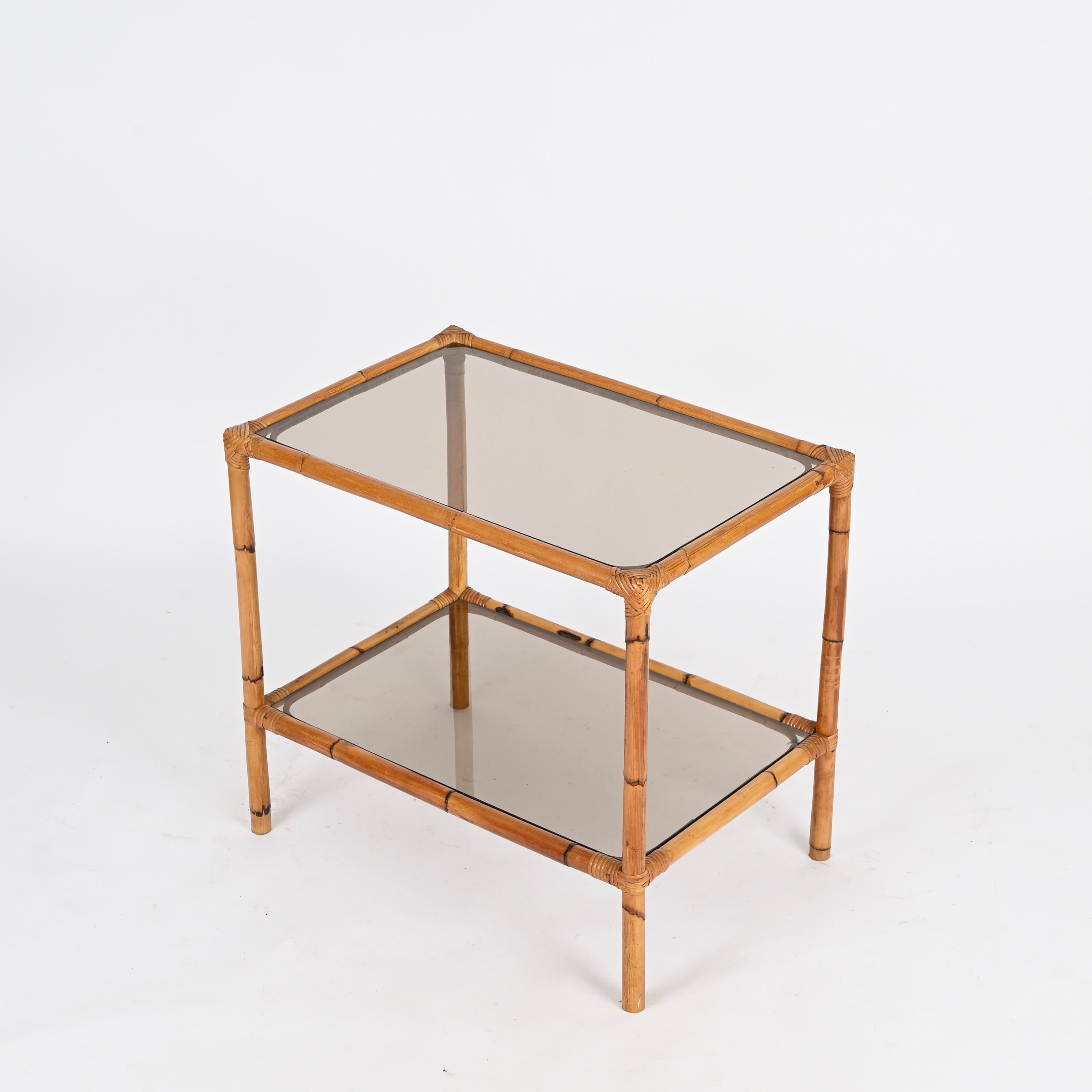 Mid-Century Coffee or Side Table in Bamboo, Rattan and Smoked Glass, Italy 1960s In condizioni buone in vendita a Roma, IT