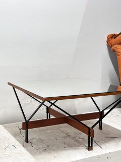 Mesa de centro de mediados de siglo 1950