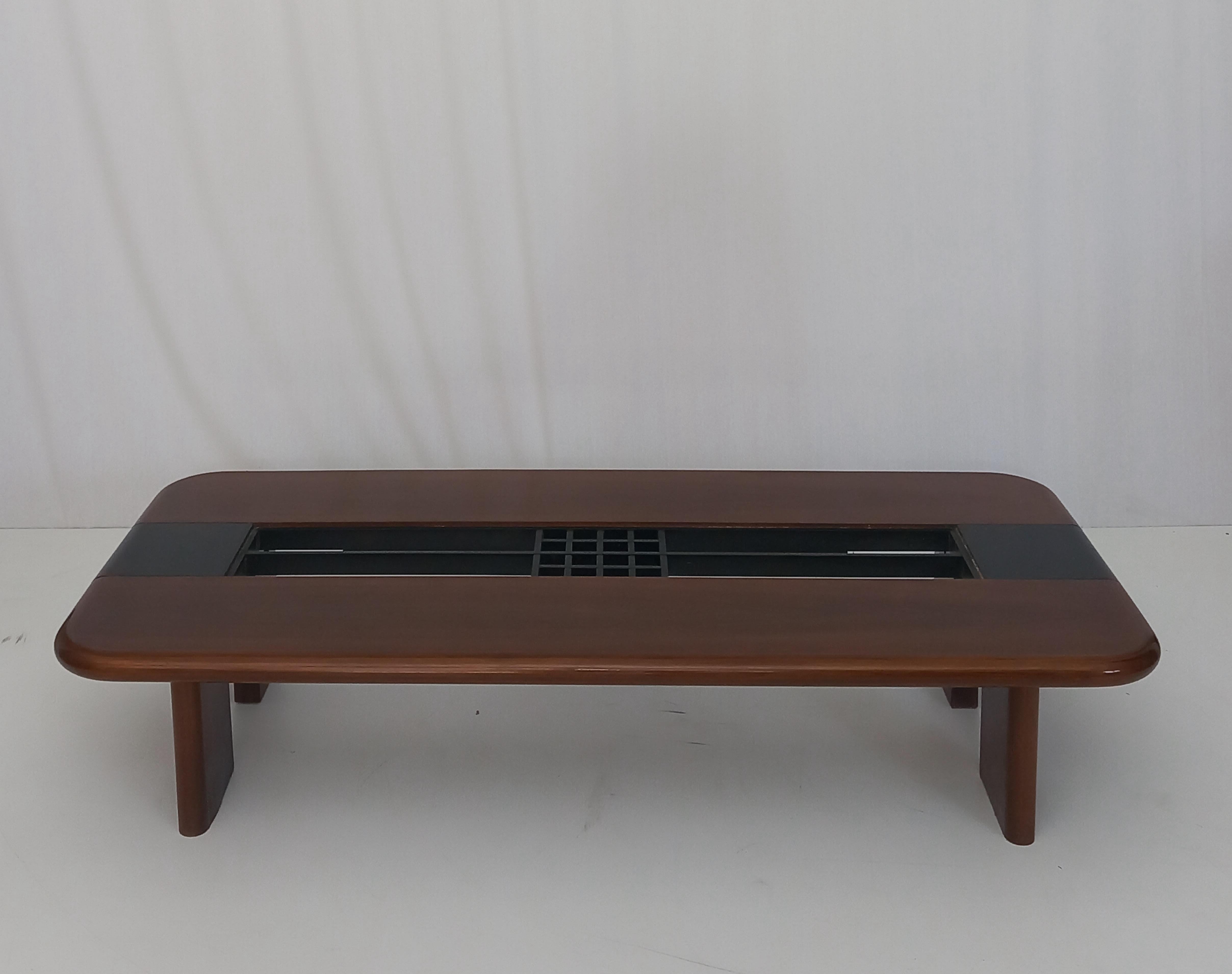 Mid-Century Coffee Table, 1980s In Good Condition For Sale In Medesano, Parma