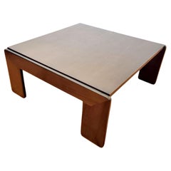 Mesa baja de mediados de siglo Bastiano de Tobia & Tobia Scarpa para Gavina, Italia Años 60