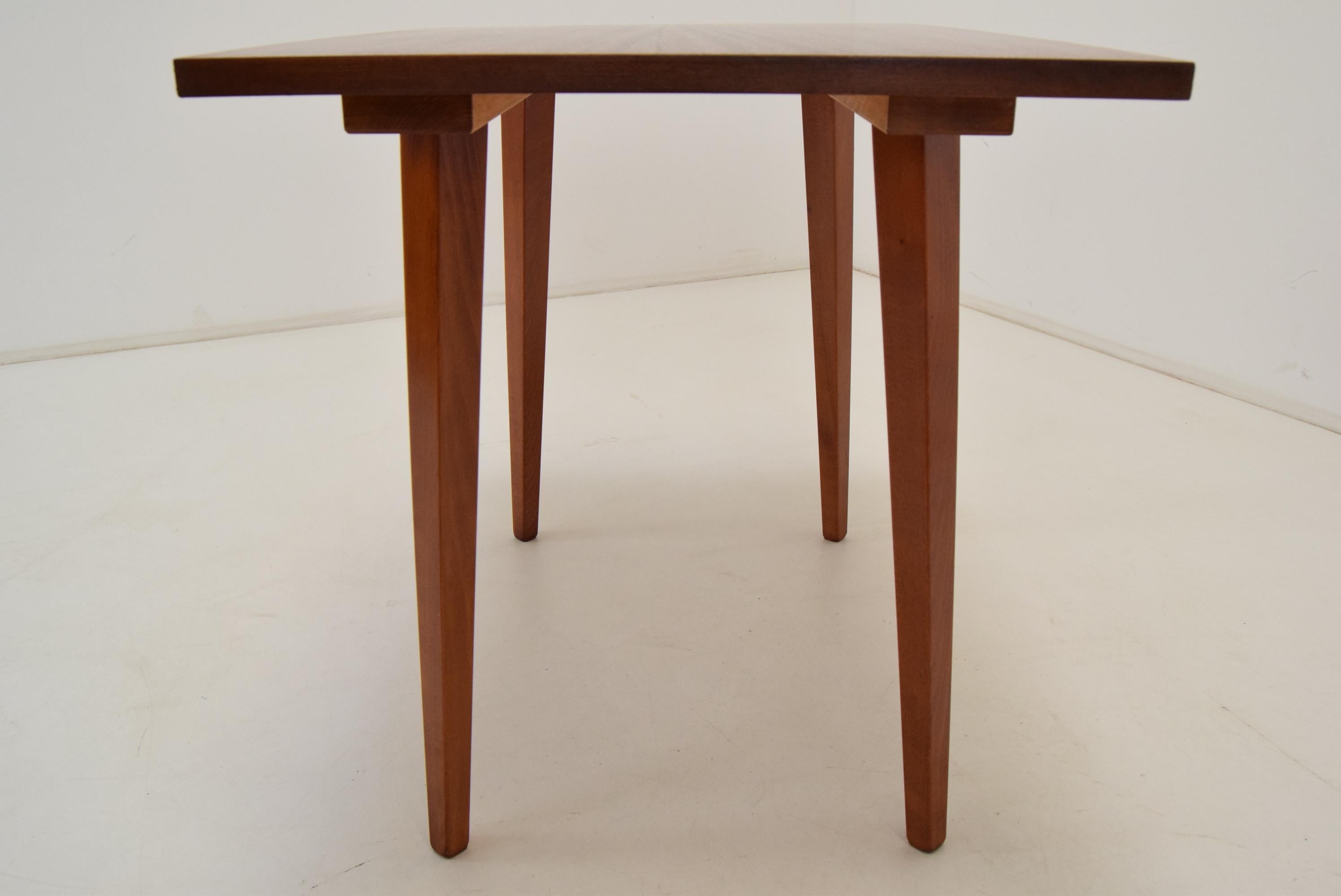 Mid-Century Coffee Table by Frantisek Jirak for Tatra Nabytek, 1960's For Sale 1
