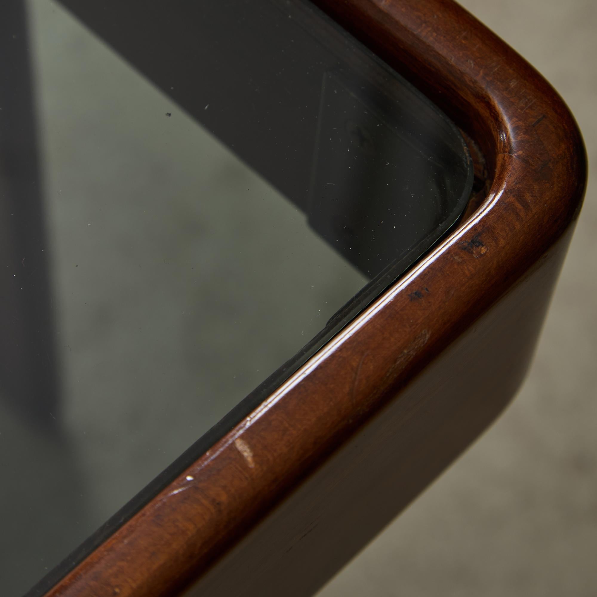 Table basse du milieu du siècle dernier de Gianfranco Frattini pour Cassina, années 1960 en vente 8