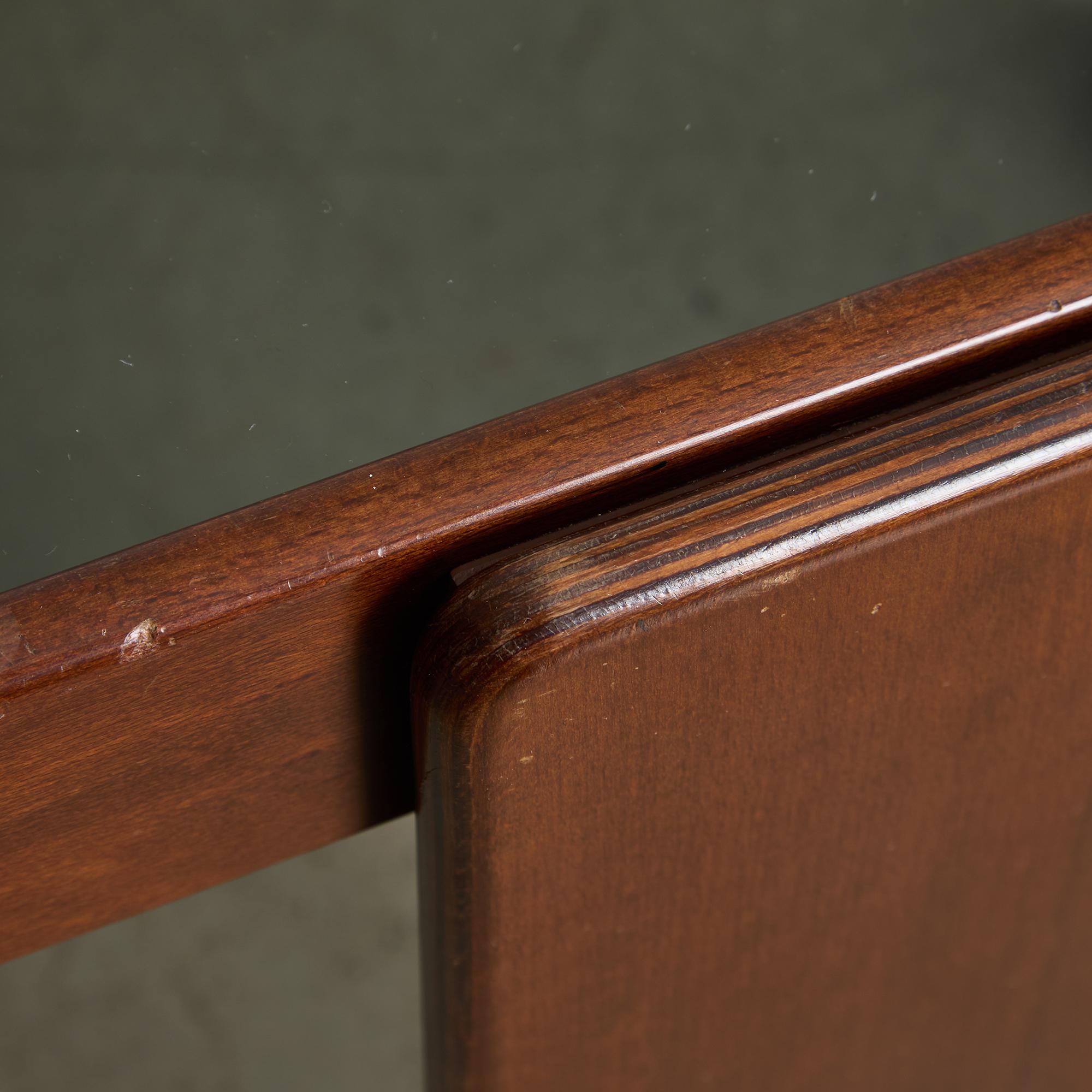 italien Table basse du milieu du siècle dernier de Gianfranco Frattini pour Cassina, années 1960 en vente