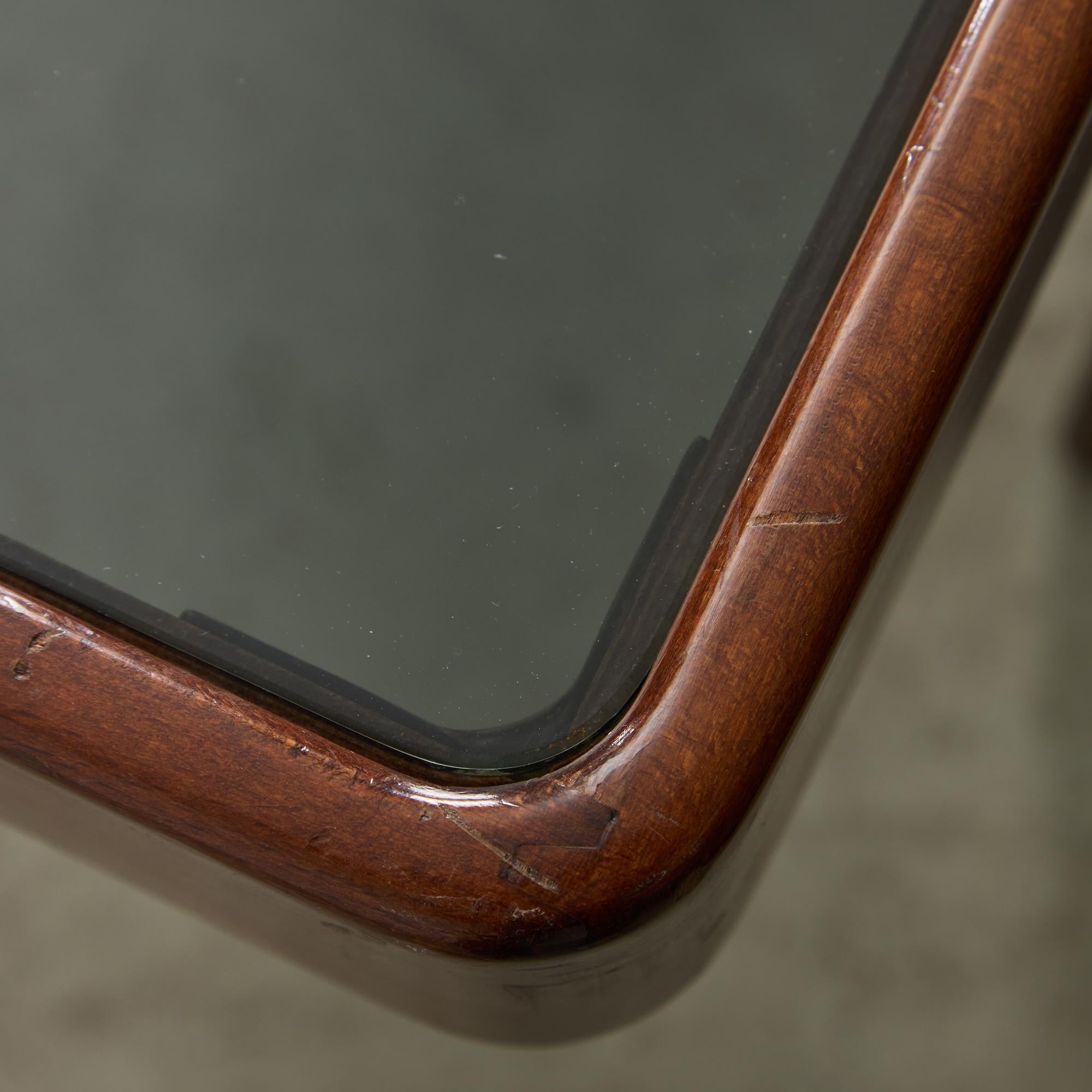 Table basse du milieu du siècle dernier de Gianfranco Frattini pour Cassina, années 1960 en vente 1