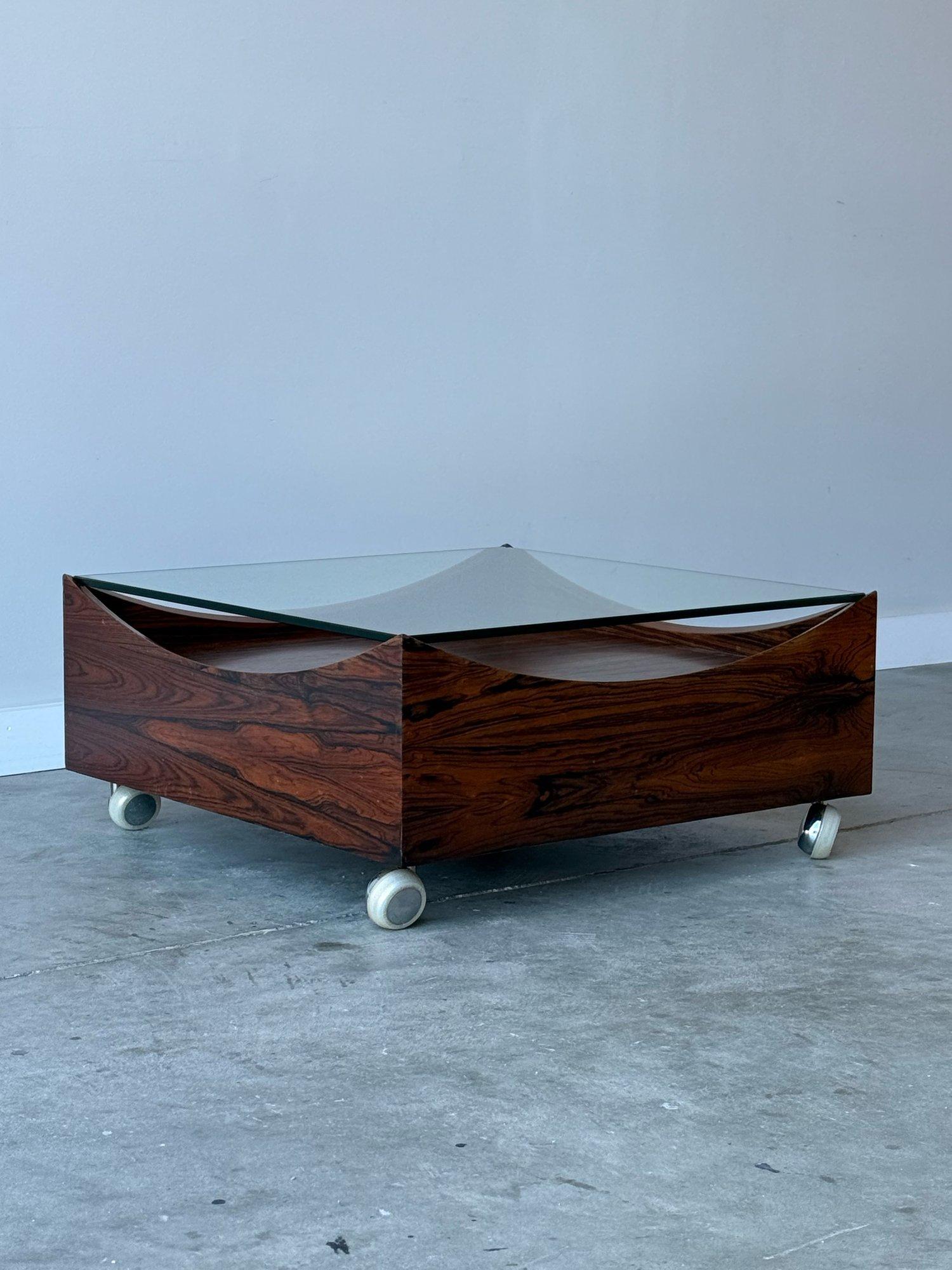 Table basse du milieu du siècle par Henry Walter Klein pour Bramin 5