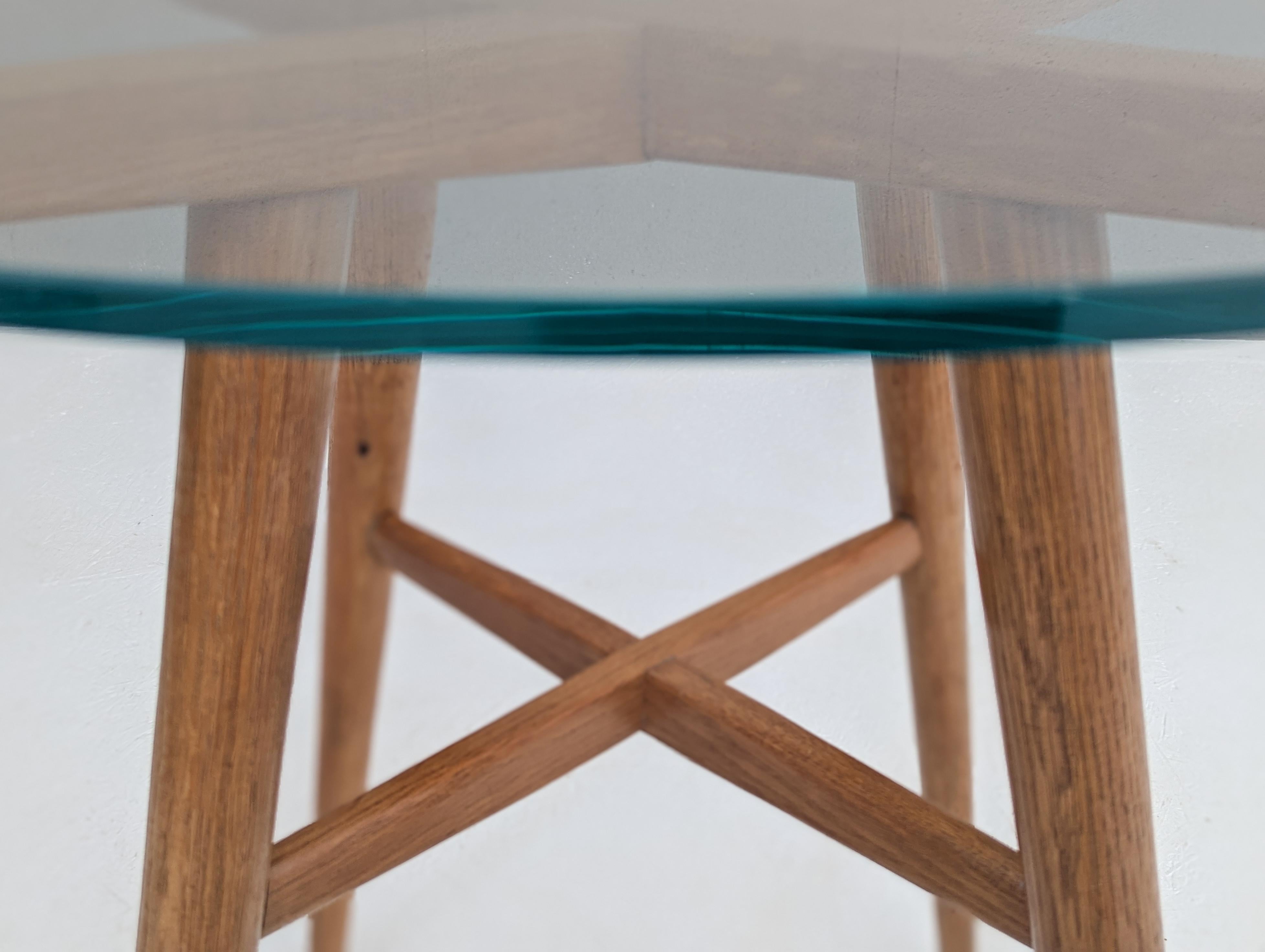 Table basse du milieu du siècle par Jiří Rathouský pour Krásná Jizba, années 1940 en vente 1