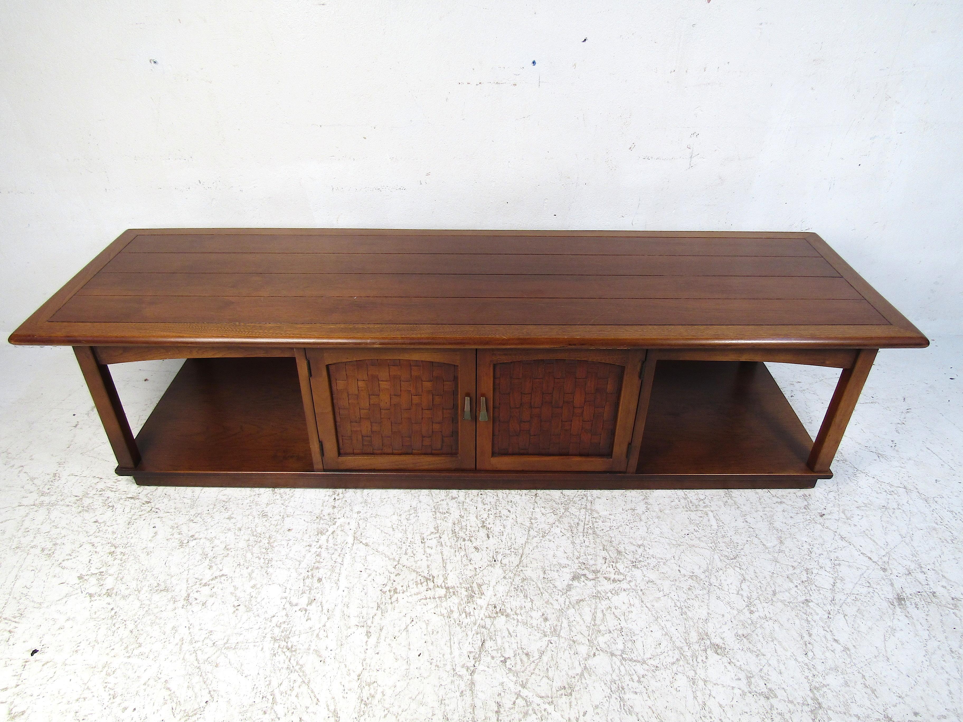 lane coffee table with drawer