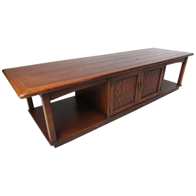 Midcentury Coffee Table by Lane For Sale
