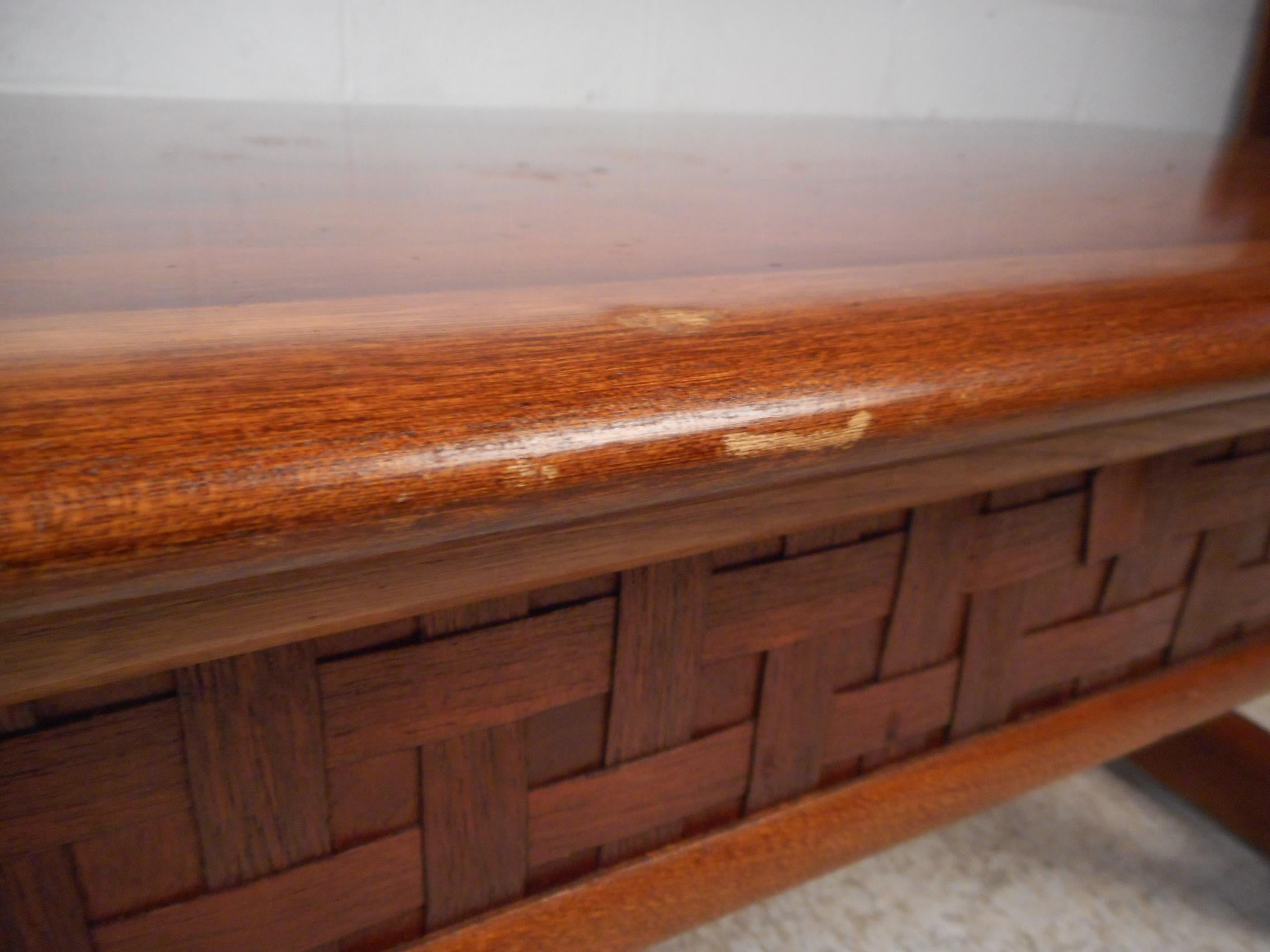 Midcentury Coffee Table by Lane Furniture 3