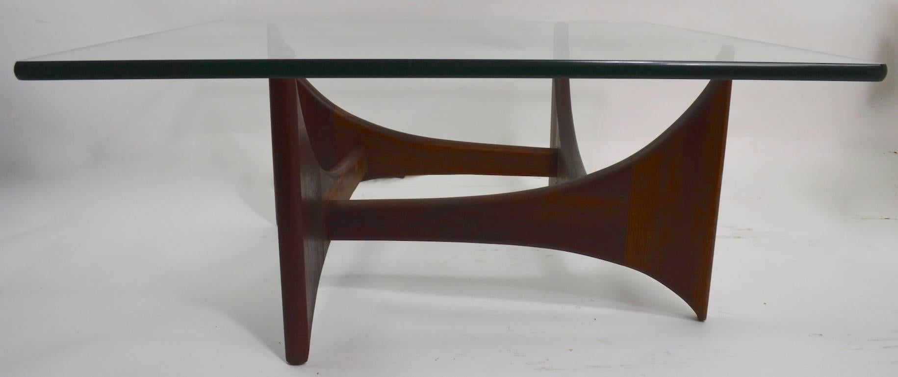 Mid-Century Modern Midcentury Coffee Table by Pearsall