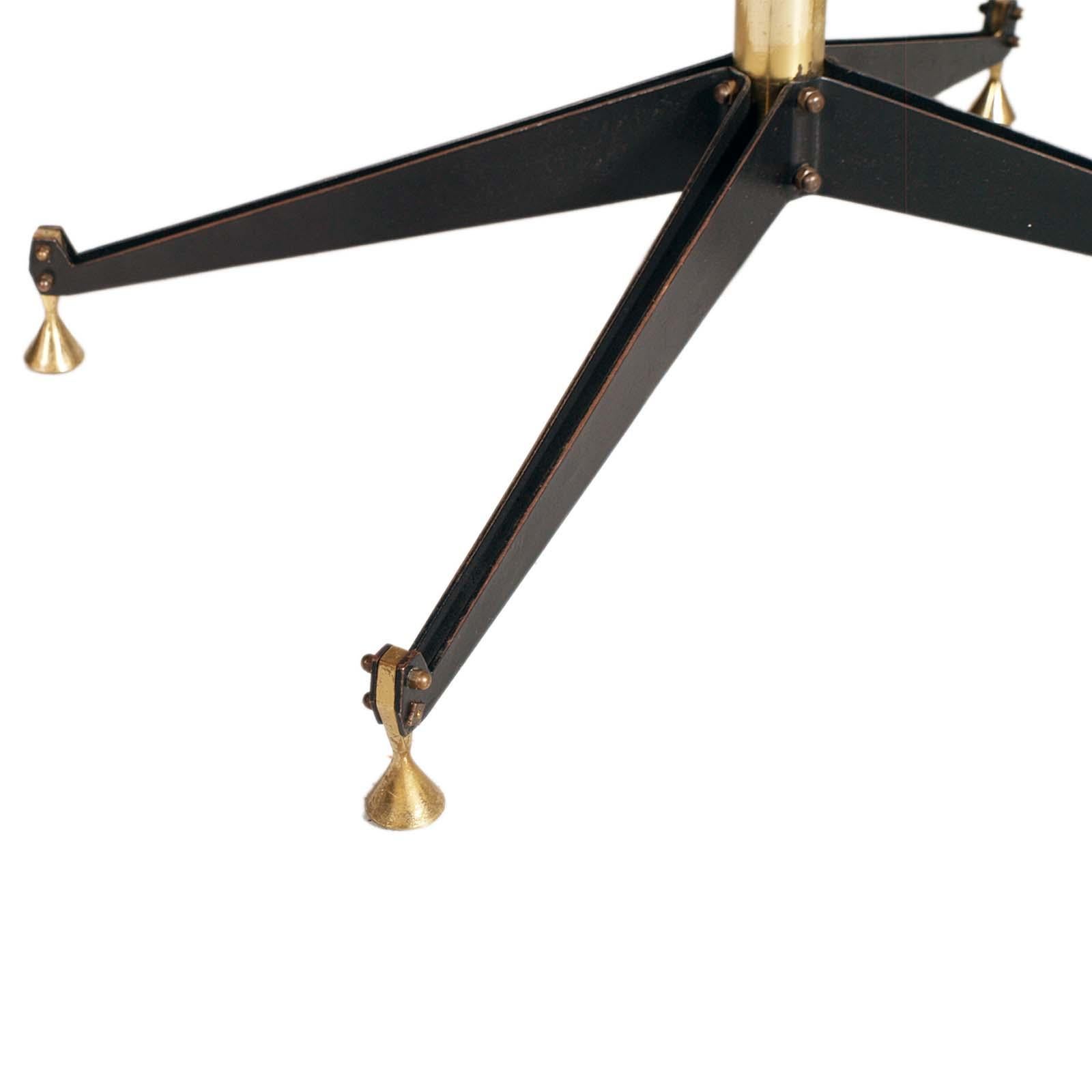 italien Table basse du milieu du siècle par RIMA, Gio Ponti attribuable , Fer , Laiton , Marbre en vente