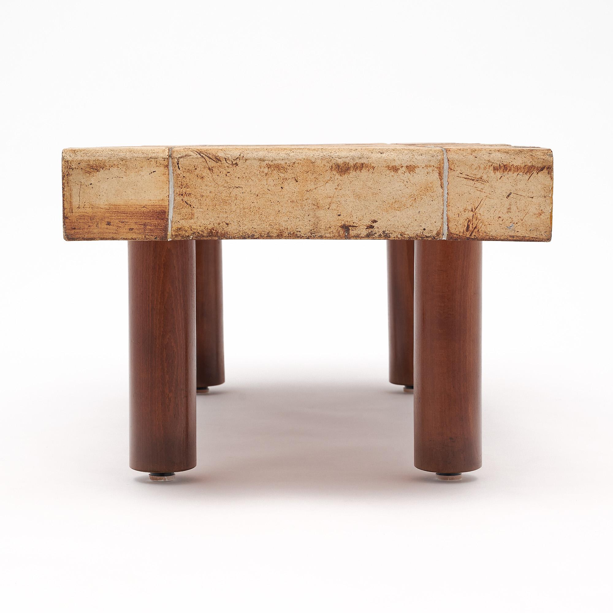 Table basse du milieu du siècle par Roger Capron 1