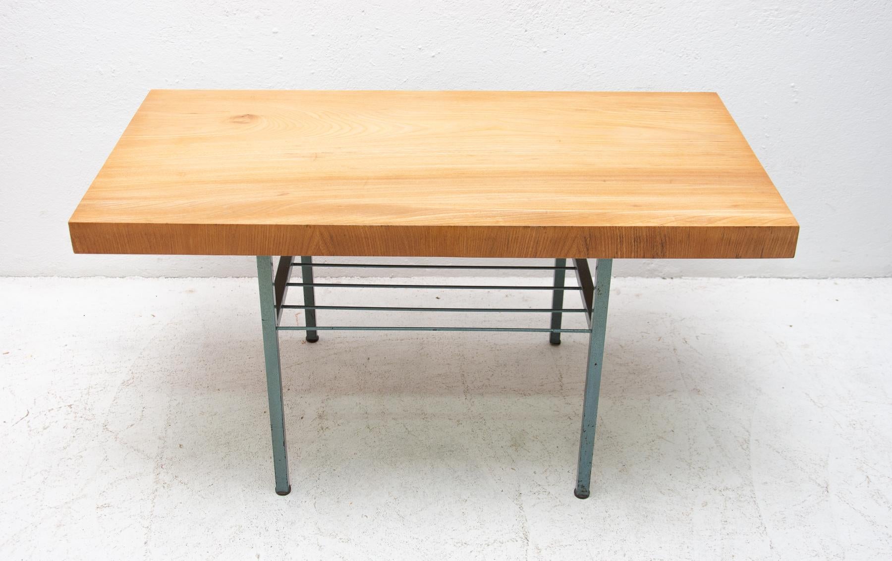 Midcentury Coffee Table, Czechoslovakia, 1960 For Sale 1