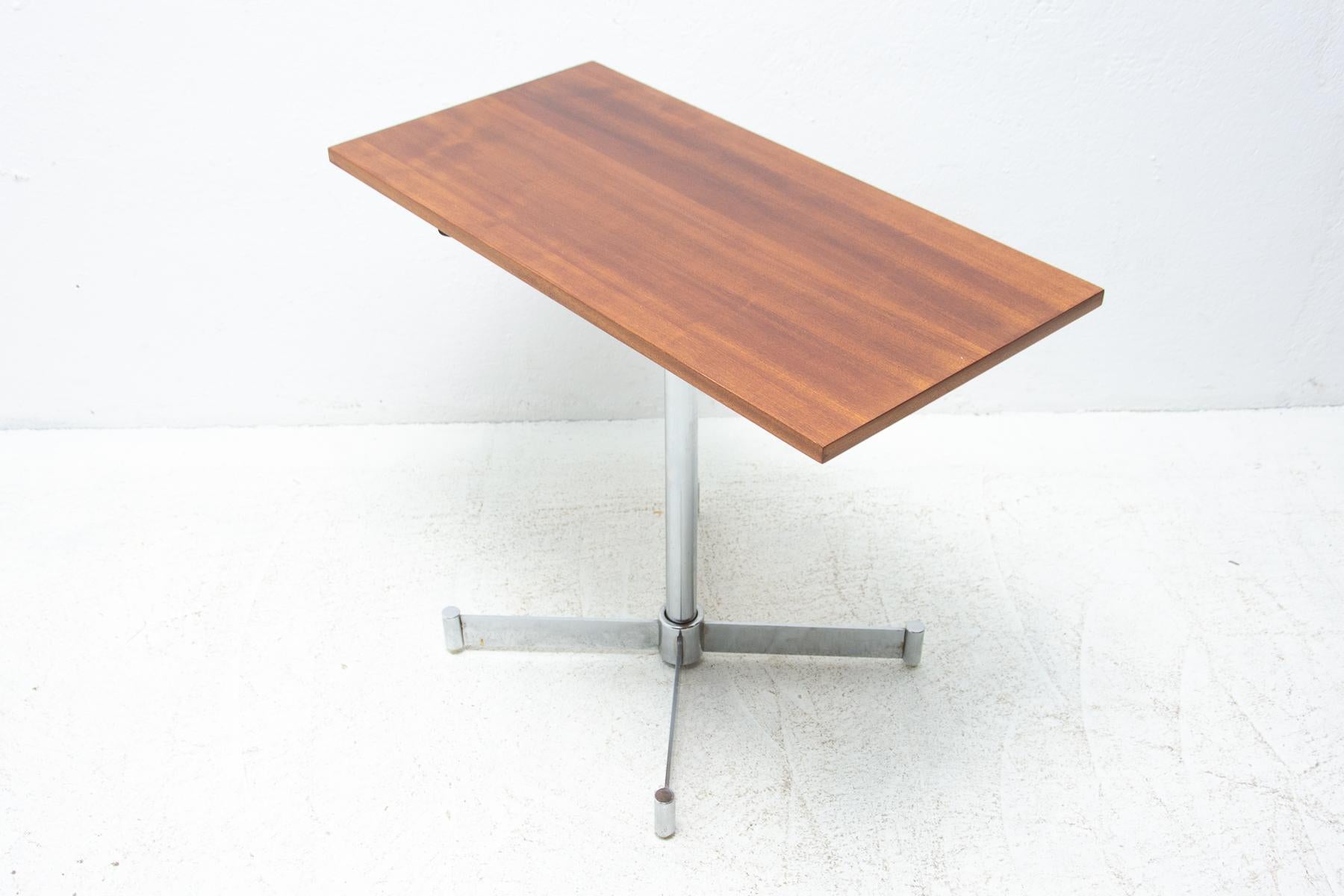 Wood Mid Century Coffee Table, Czechoslovakia, 1970´s For Sale