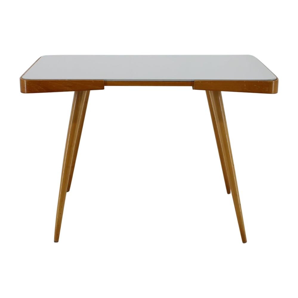 Table basse mi-séculaire conçue par Miroslav Navrátil:: années 1960