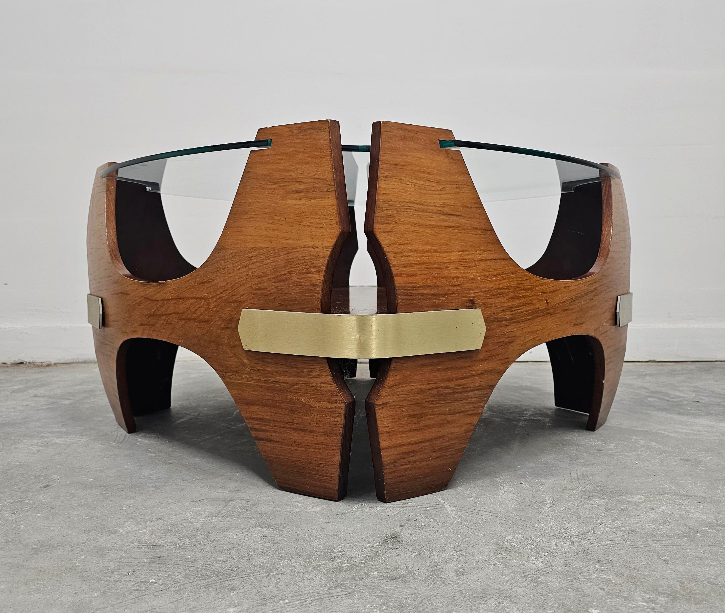 Mid Century Coffee Table done in bent plywood, with glass top, Italy 1940s For Sale 3