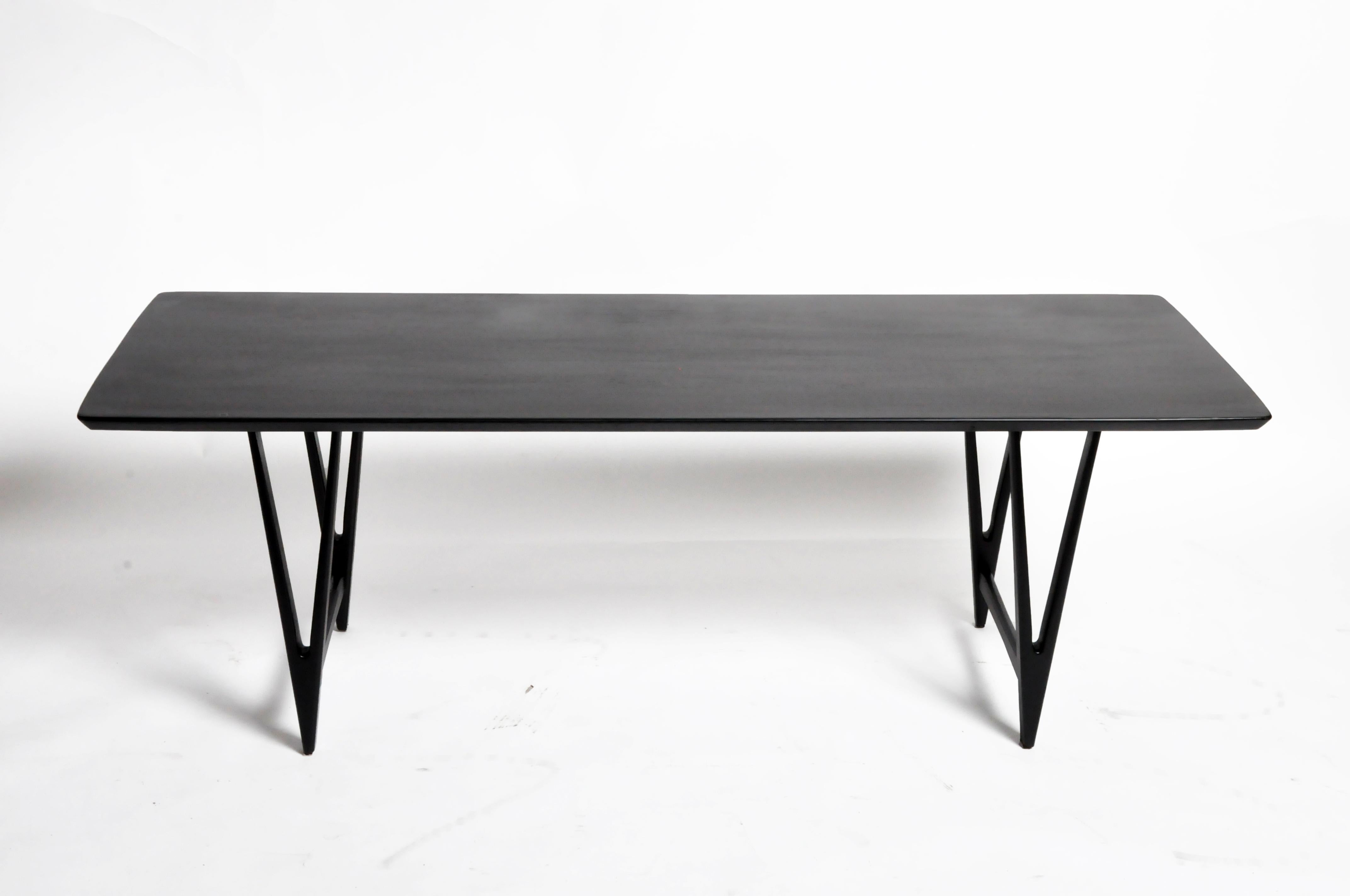 Mid-Century Coffee Table For Sale at 1stDibs