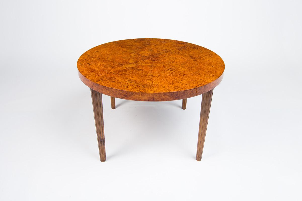 Mid-Century Coffee Table in Burr Walnut, Swedish Design 1940’s For Sale 3