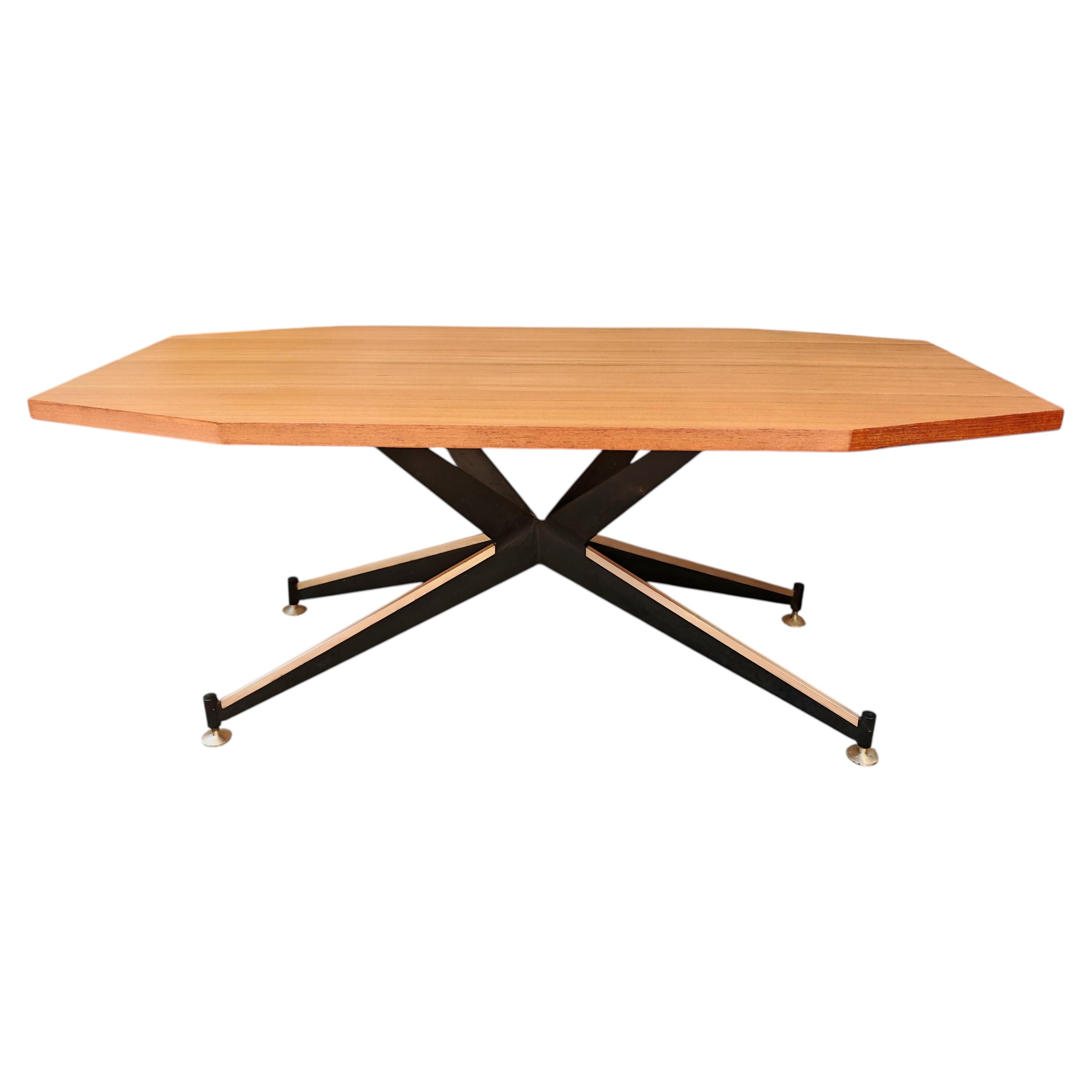 Mid Century Coffee Table in Mahogany, iron and brass attr. to Carlo Ratti, Italy For Sale