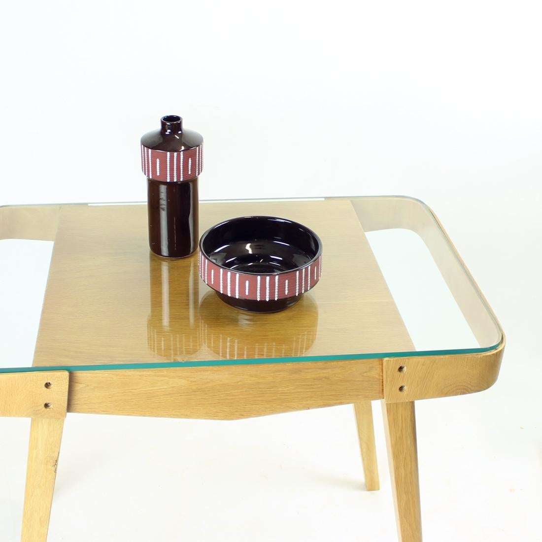 Midcentury Coffee Table in Oak and Glass, Czechoslovakia, 1960s For Sale 10