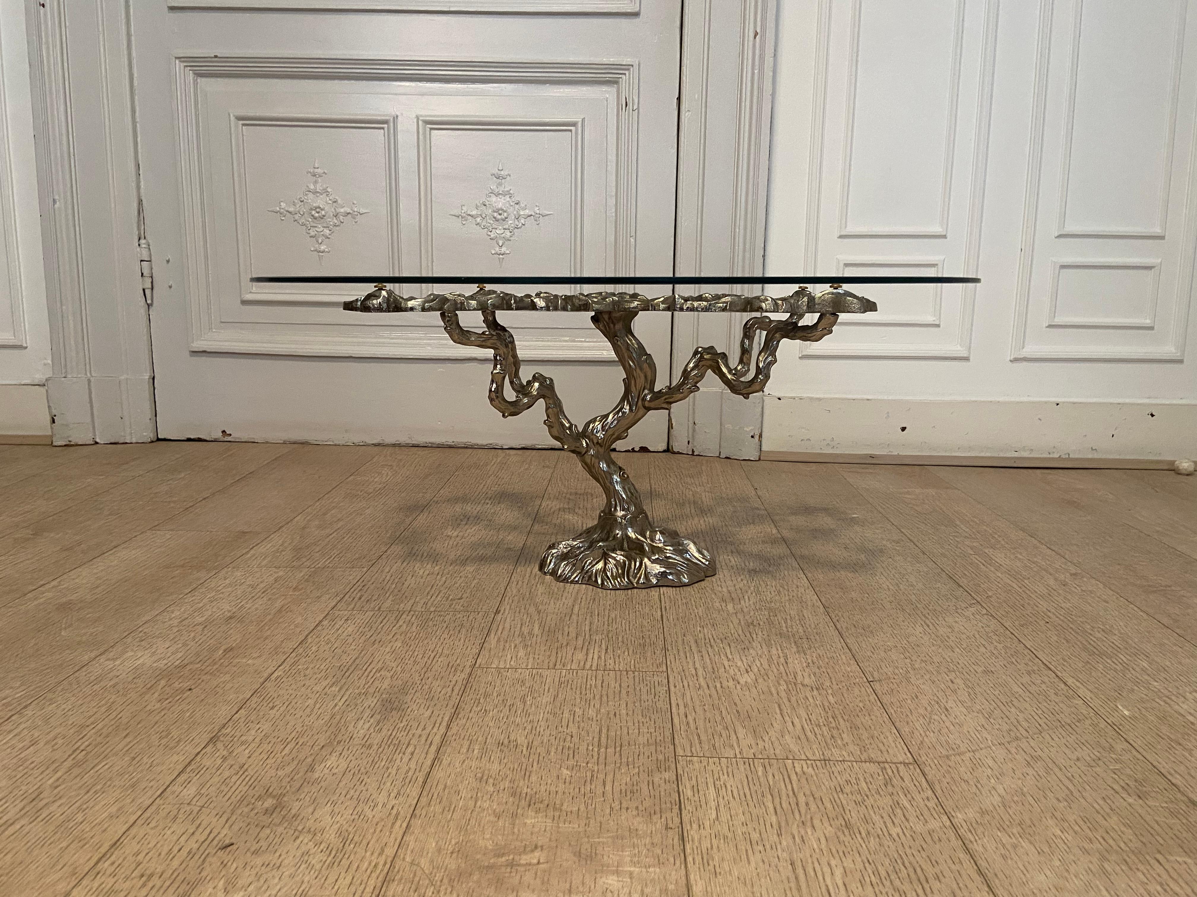 Mid century Coffee table in silver color from the 1970s design with vegetable pattern.