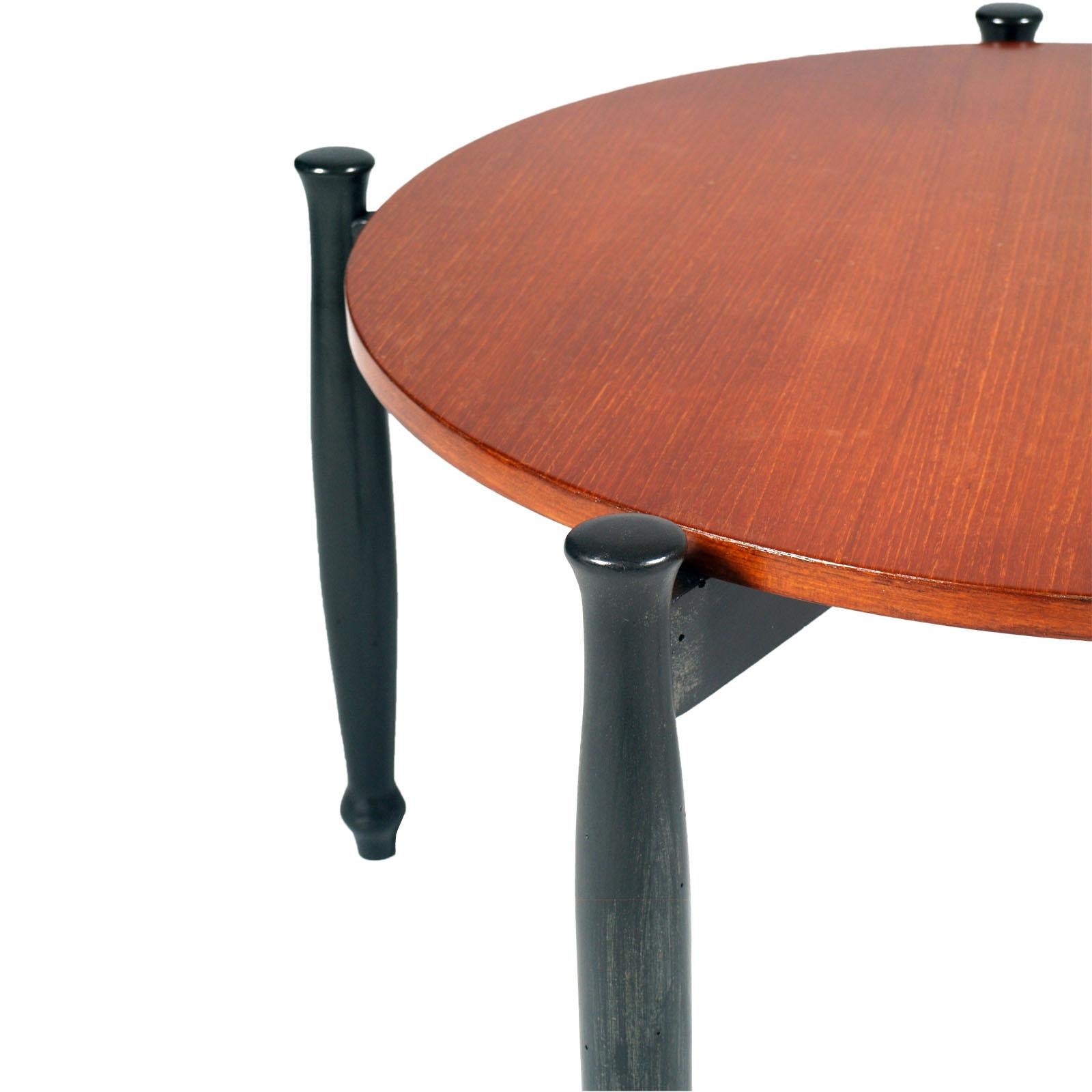 Italian Midcentury Coffee Table in Teak Wood, Ilmari Tapiovaara Attributed from Cantù For Sale