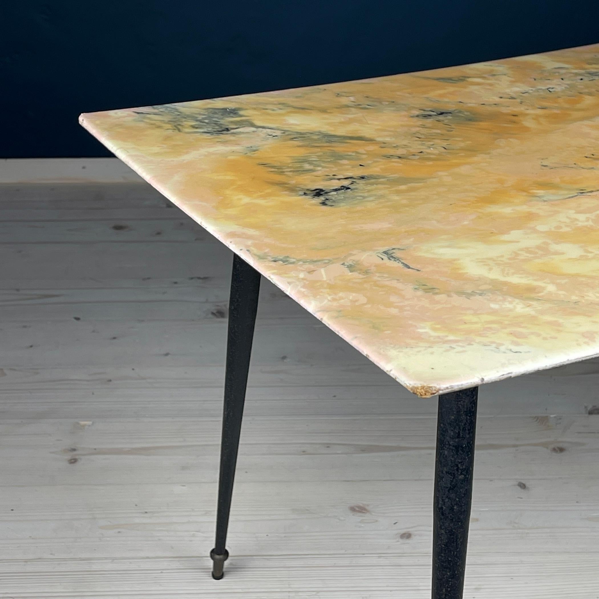Resin Mid-century coffee table Italy 1950s For Sale