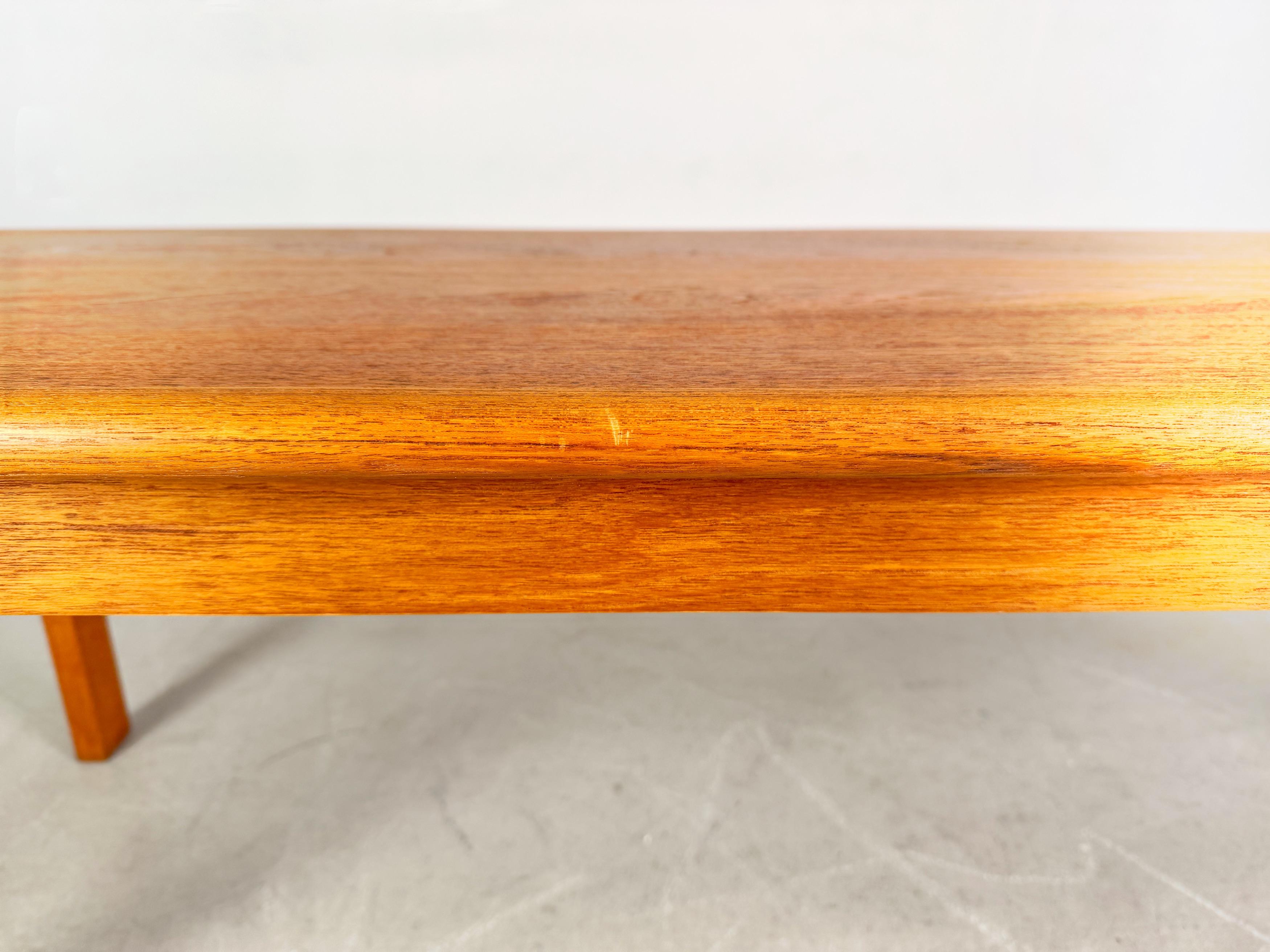 Tavolino da caffè del metà secolo Kvalitet Forma Funzione Danese Vintage Teak in vendita 1