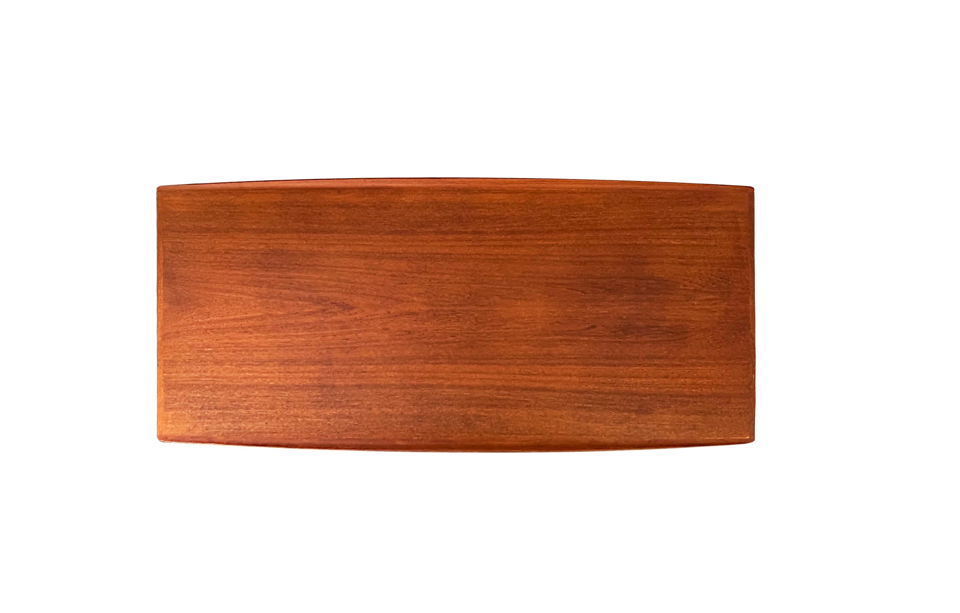 Table basse du milieu du siècle Teck, d'après ou par Grete Jalk Danemark, ca. 1960, Allemagne Bon état - En vente à Andernach, DE