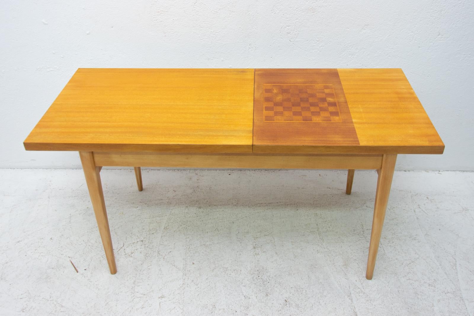 Midcentury Coffee Table with Chess Pattern, Hikor Písek, 1960s, Czechoslovakia In Good Condition In Prague 8, CZ