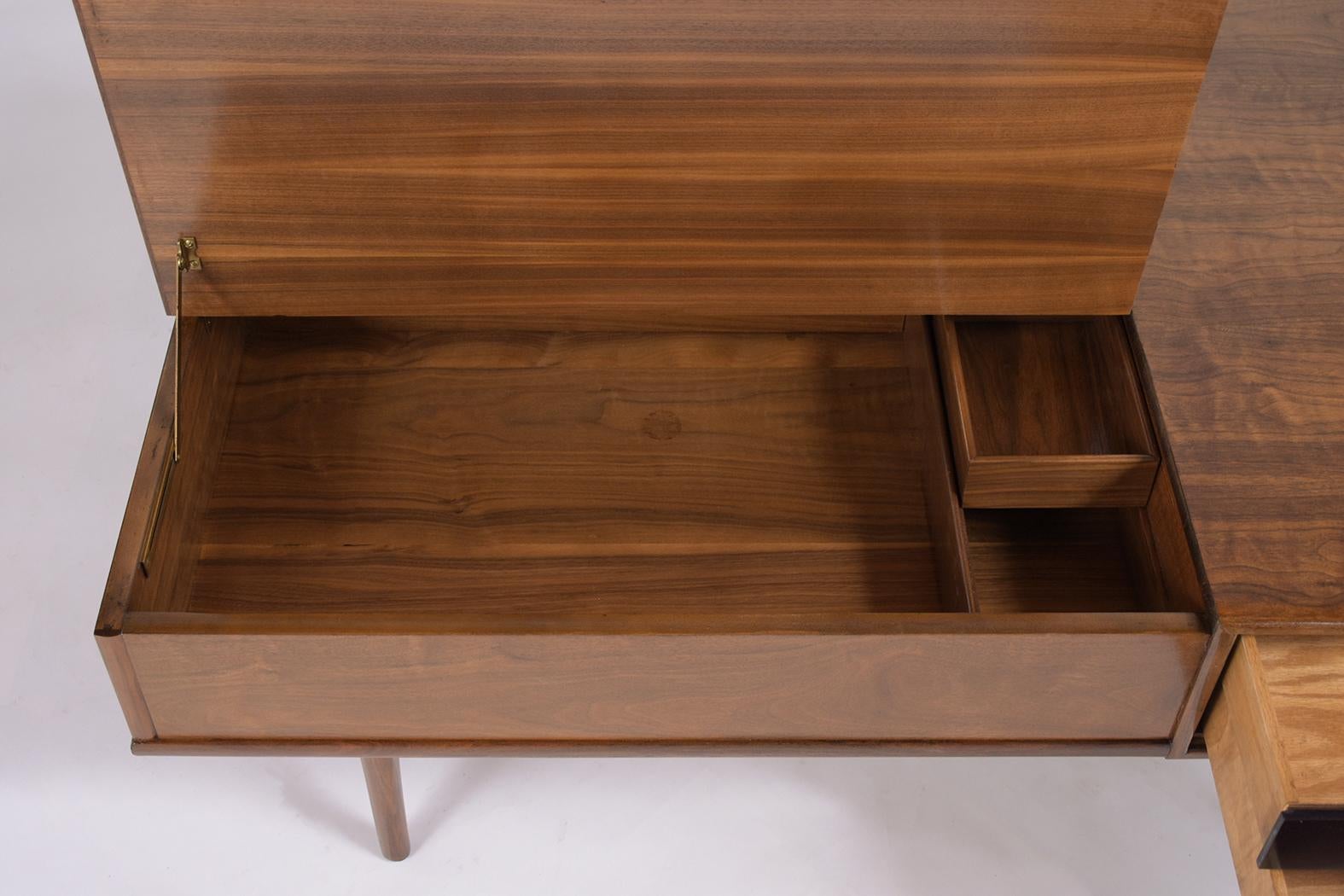 Mid-Century Modern Walnut Lacquered Coffee Table 4