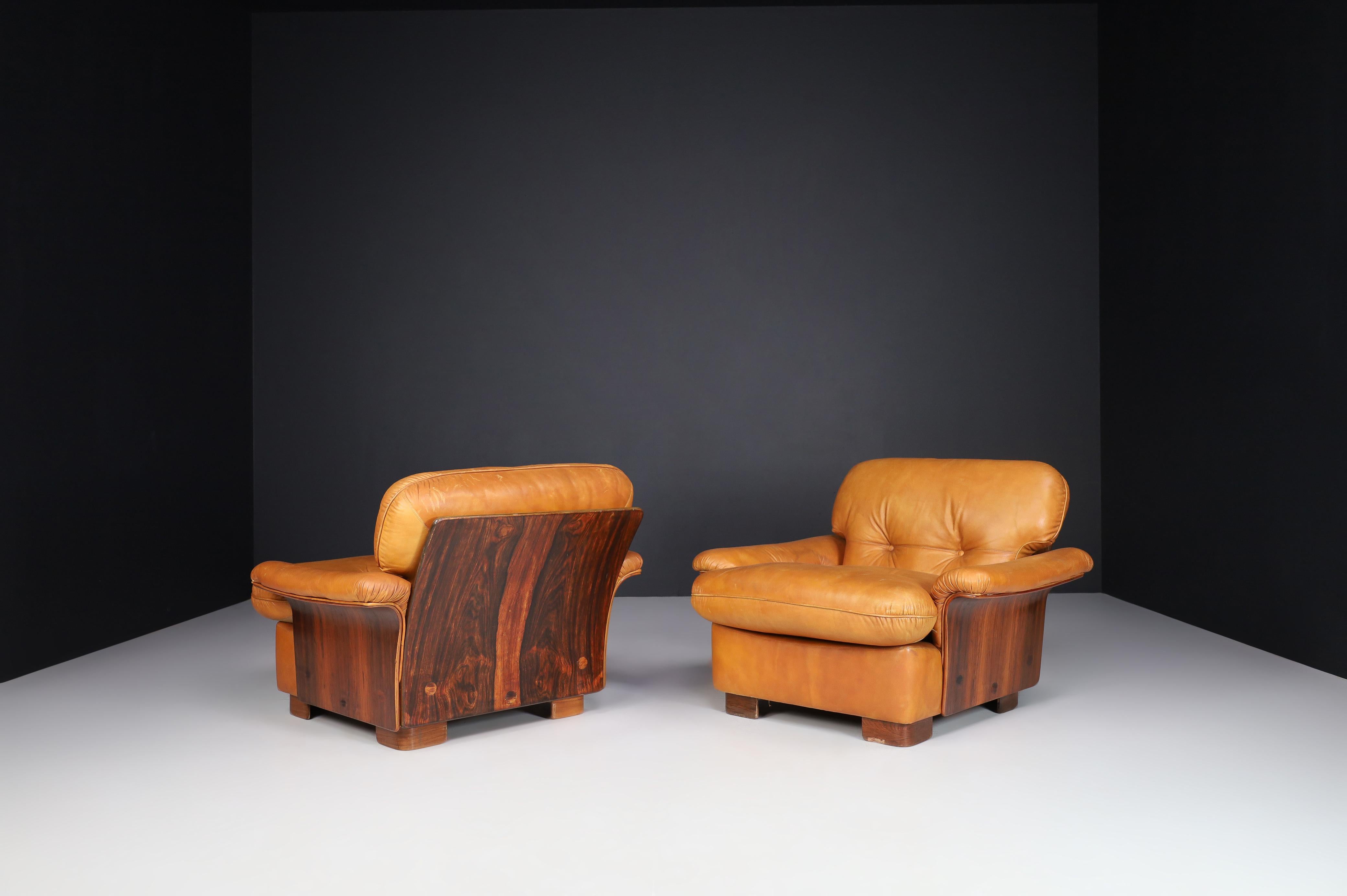 Mid-Century Cognac Leather and Bentwood Armchairs-Lounge Chairs, Italy, 1960s In Good Condition In Almelo, NL